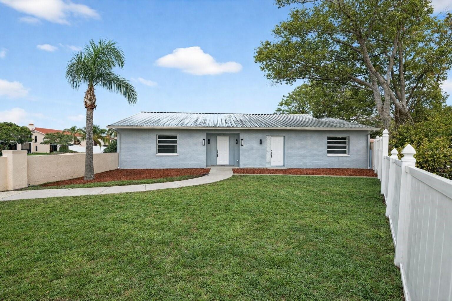 ACREAGE - Residential Income
