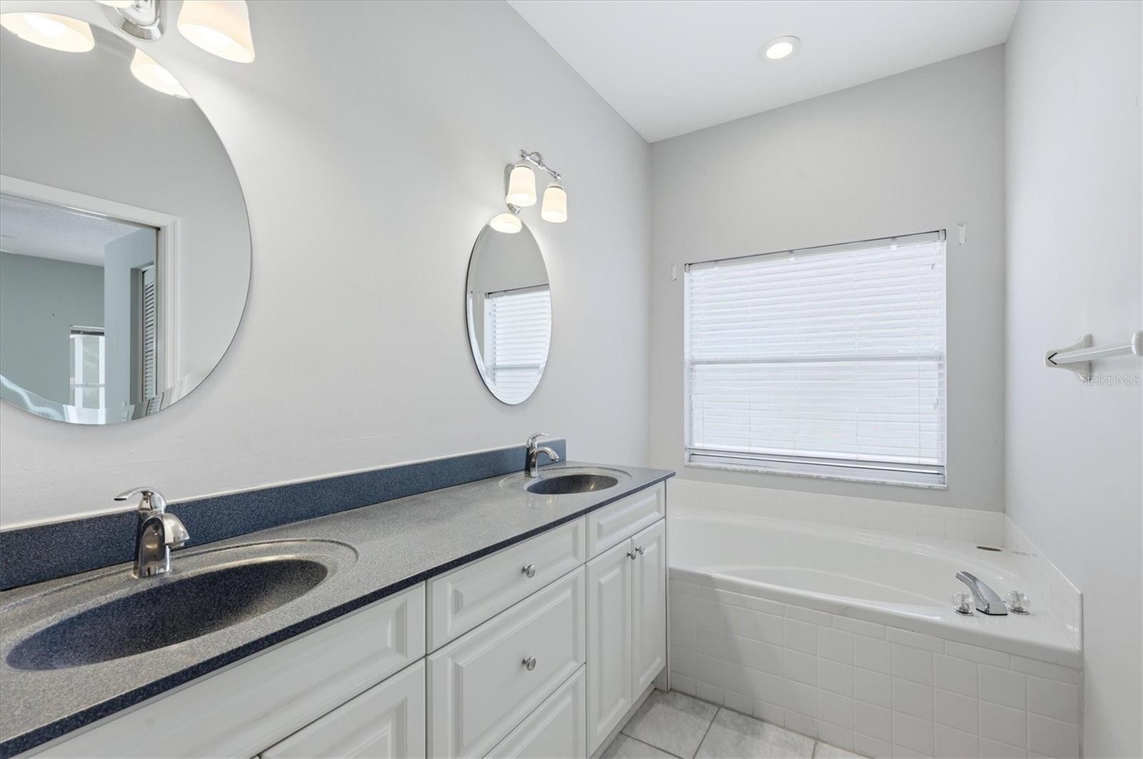 DEL SOL VILLAGE AT LONGWOOD RUN PH 02 - Residential