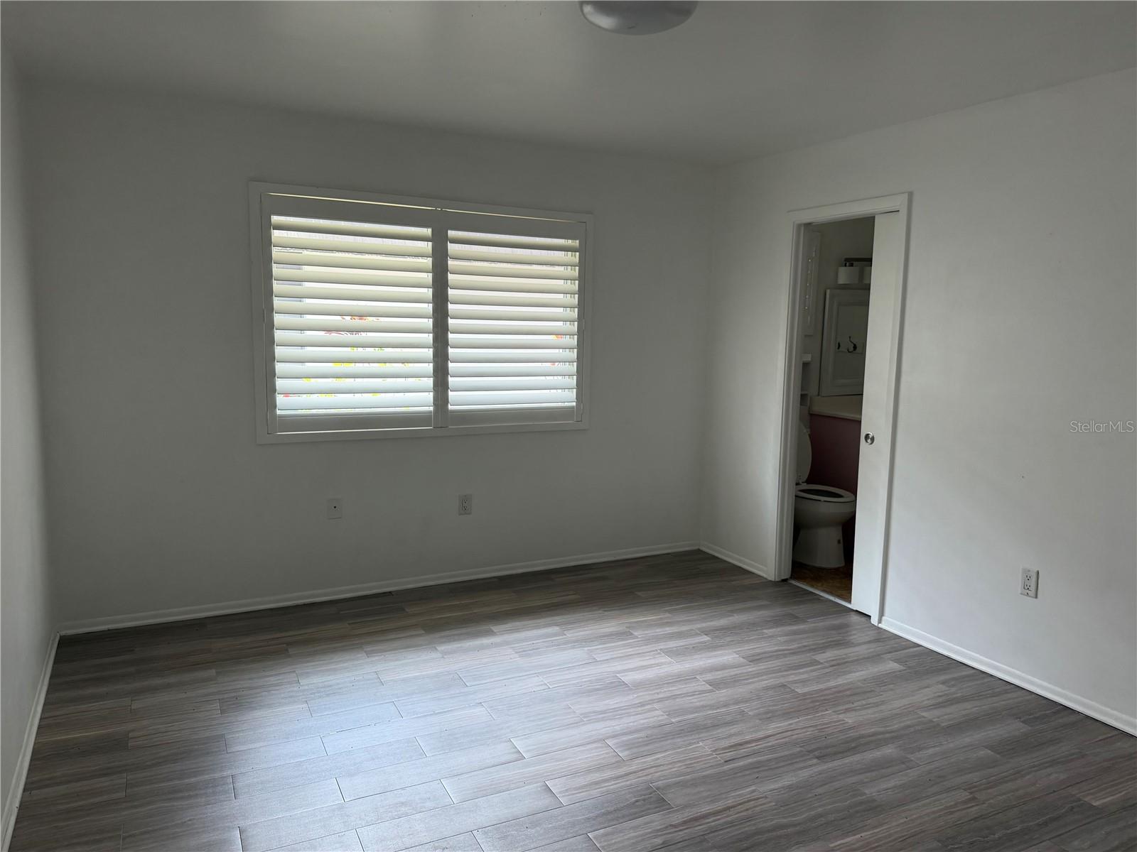 GLEN OAKS RIDGE VILLAS 2 - Residential