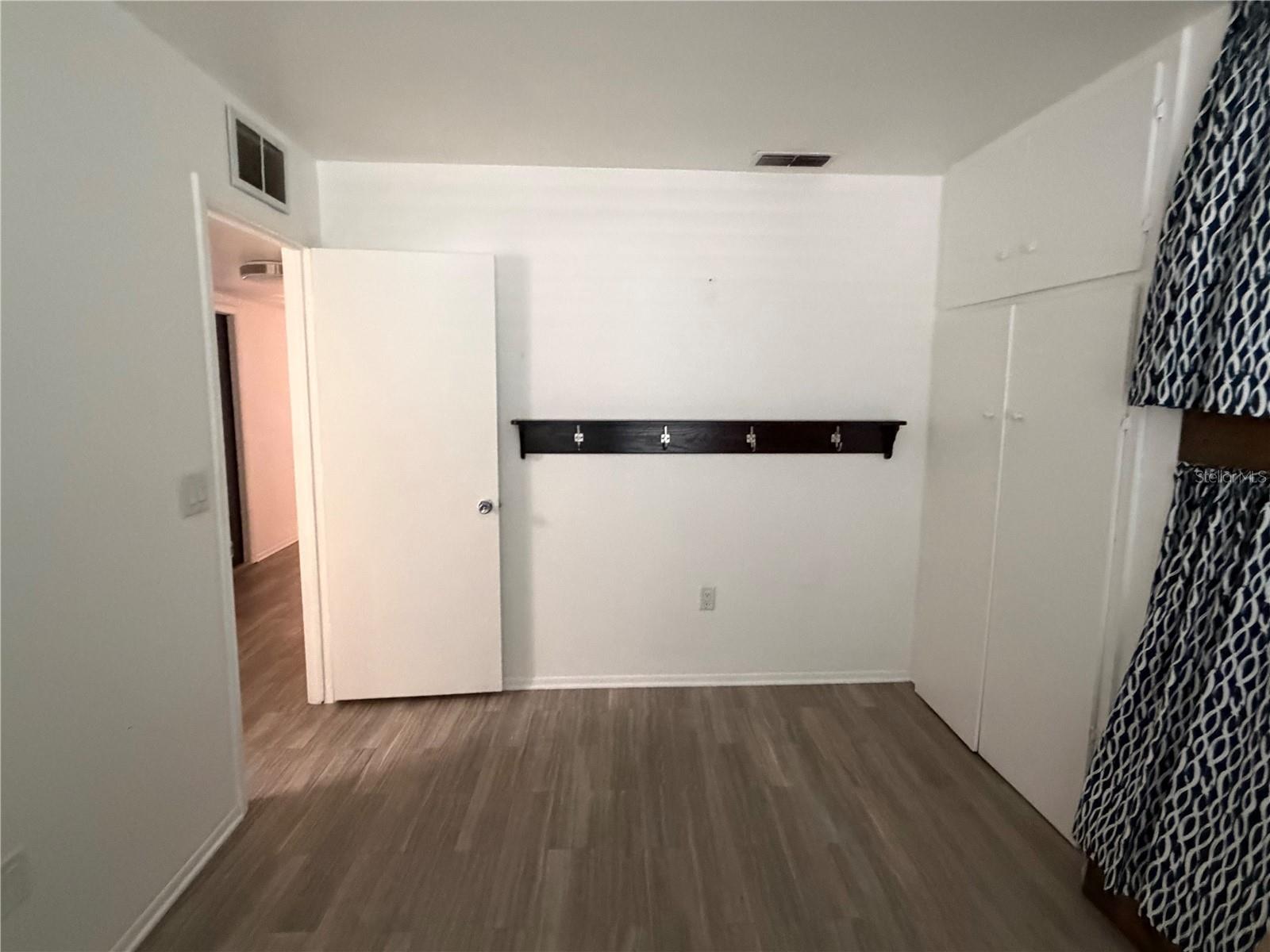GLEN OAKS RIDGE VILLAS 2 - Residential