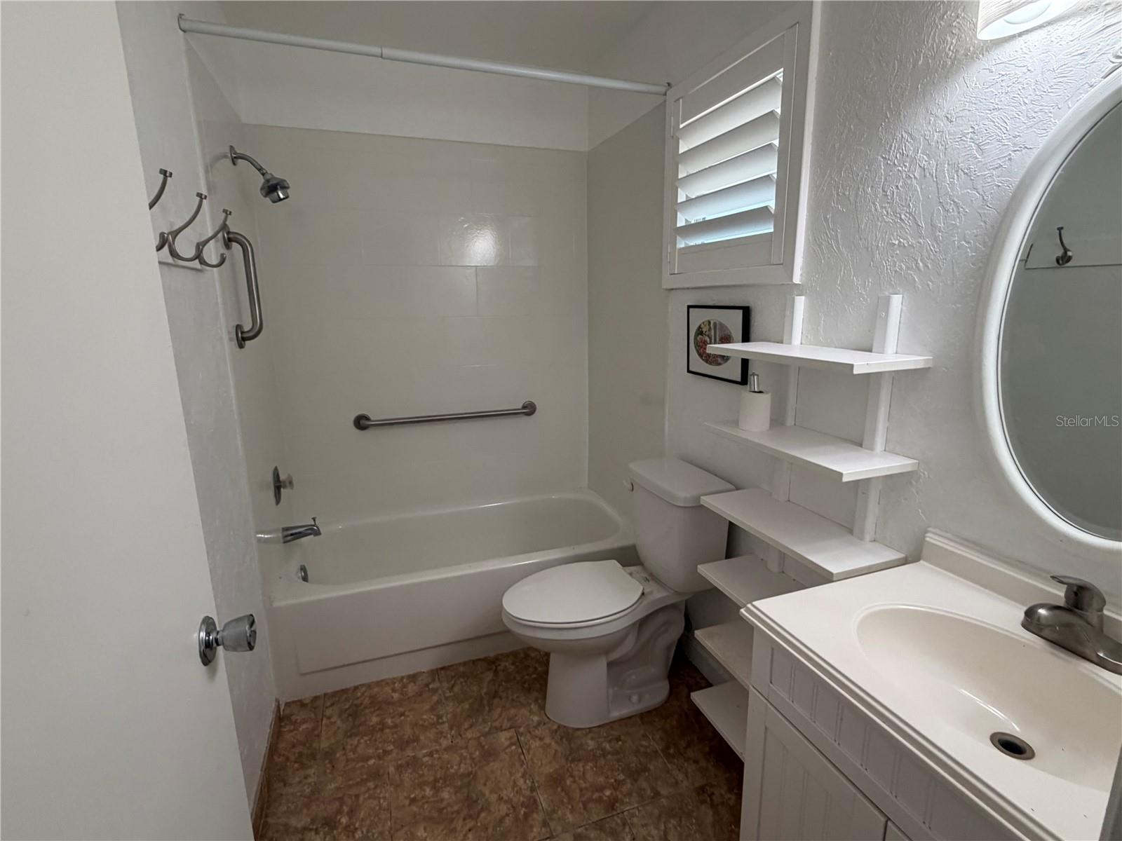 GLEN OAKS RIDGE VILLAS 2 - Residential