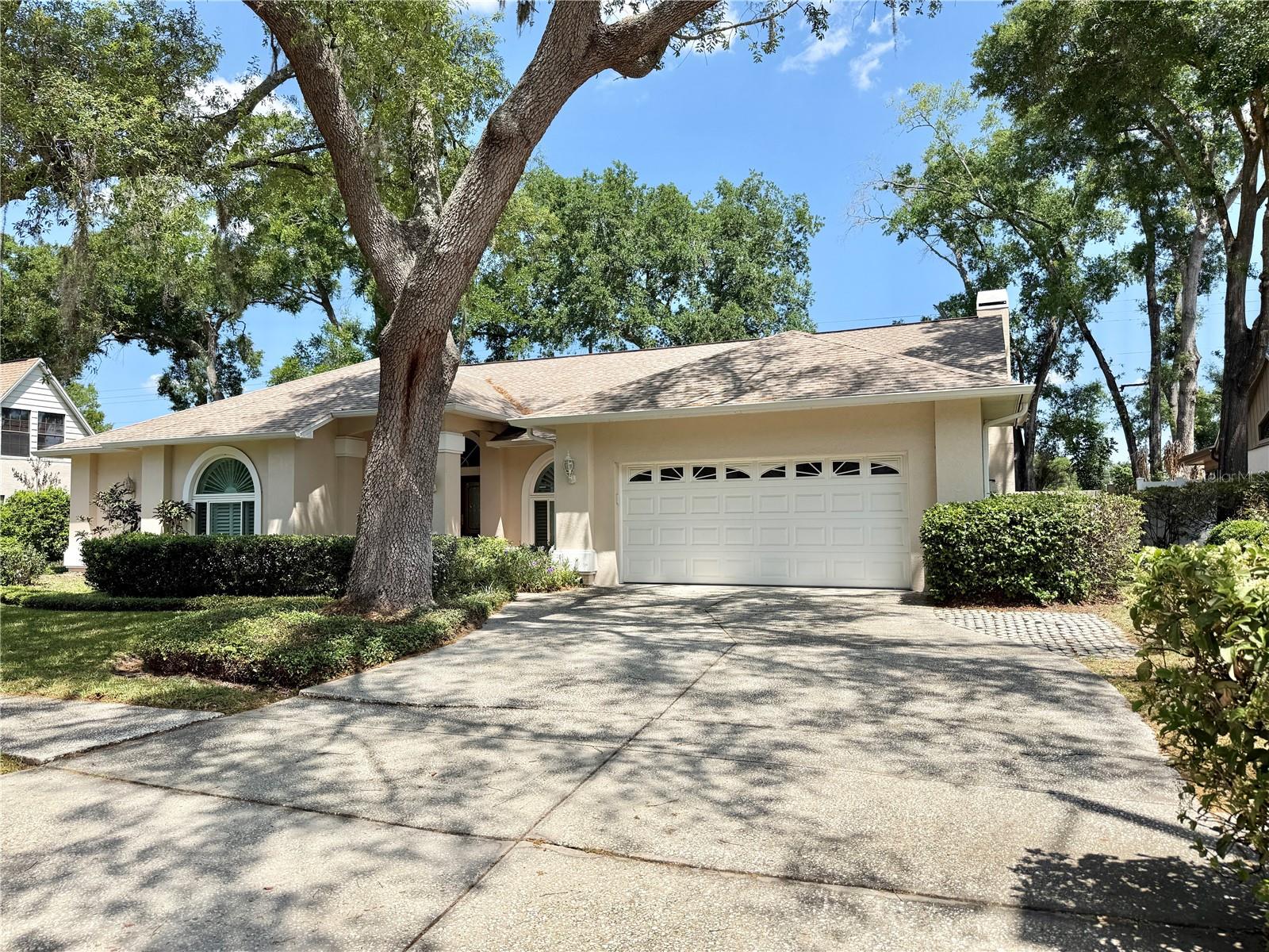 THERESA ARBOR - Residential