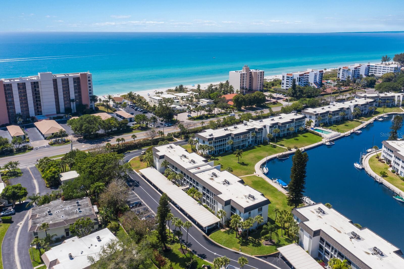 LONGBOAT HARBOUR - Residential
