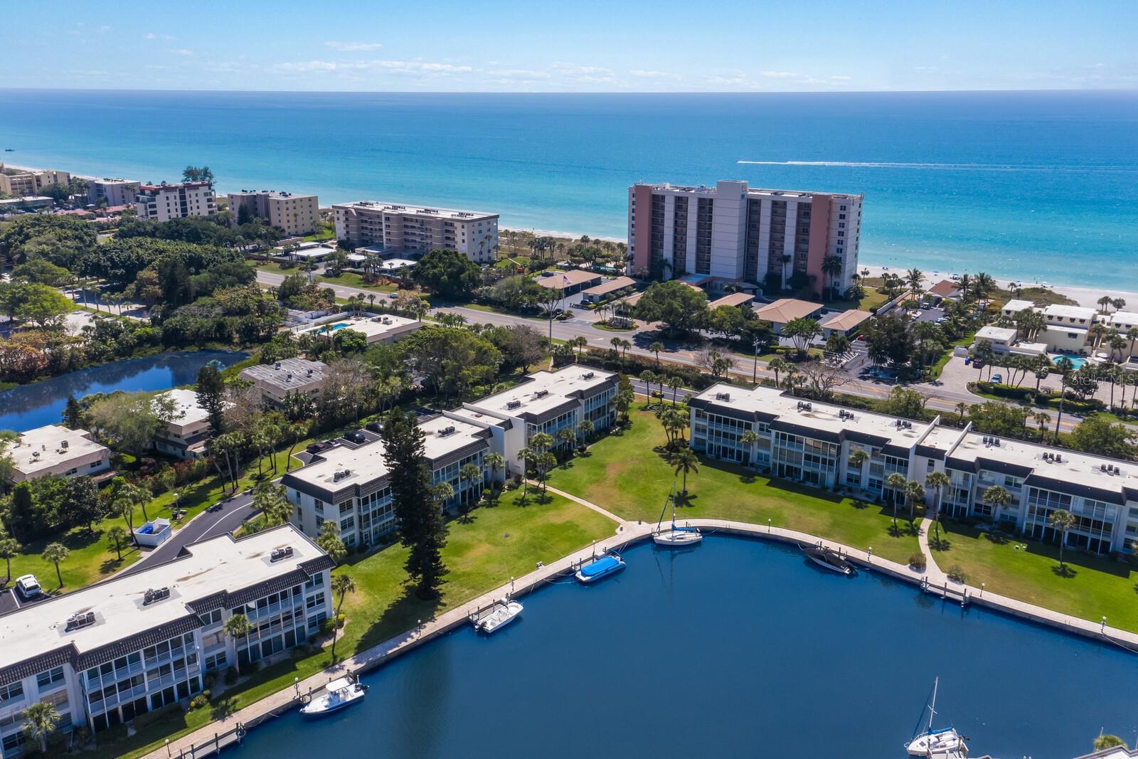 LONGBOAT HARBOUR - Residential