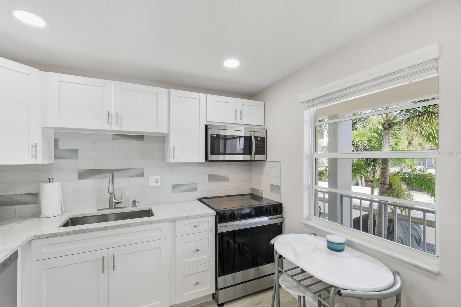 LONGBOAT HARBOUR - Residential