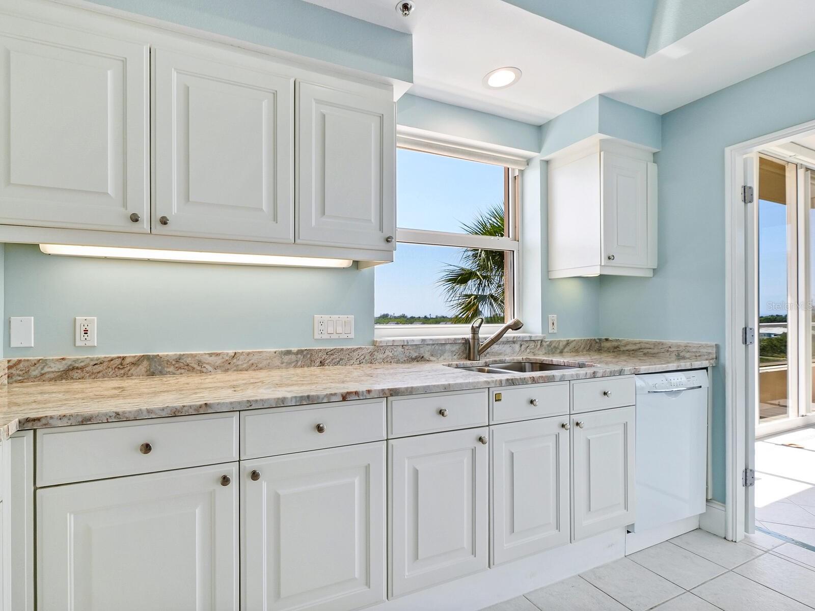 GRAND BAY 6 - Residential
