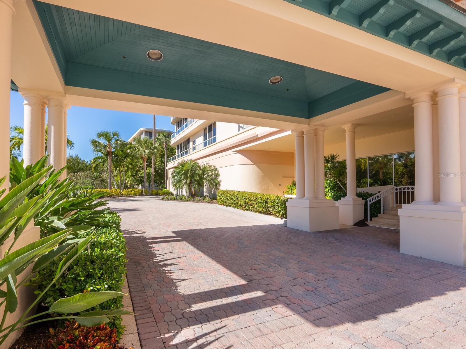 GRAND BAY 6 - Residential