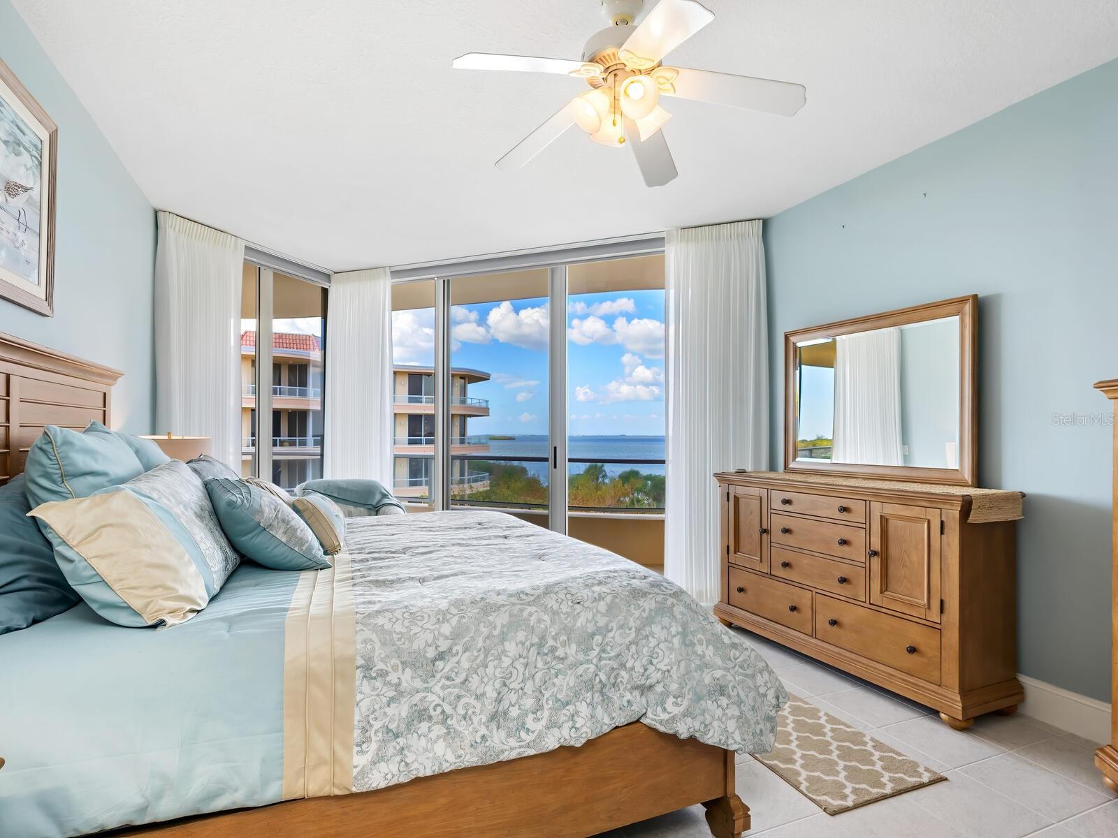 GRAND BAY 6 - Residential