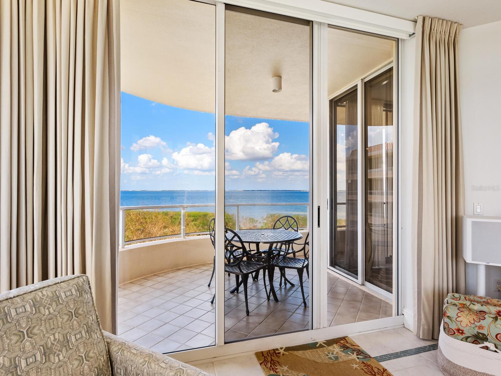 GRAND BAY 6 - Residential