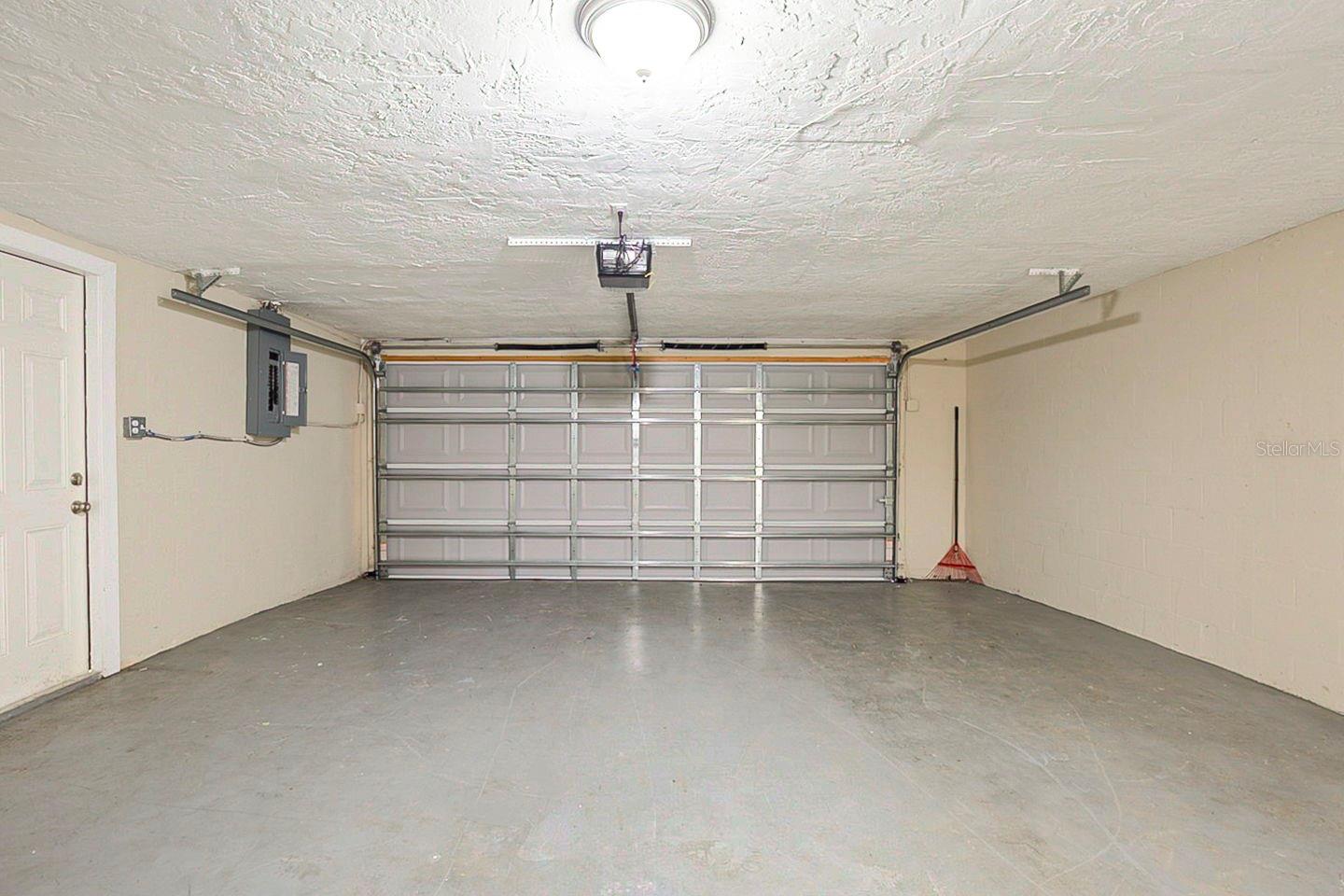REGENCY PARK - Residential