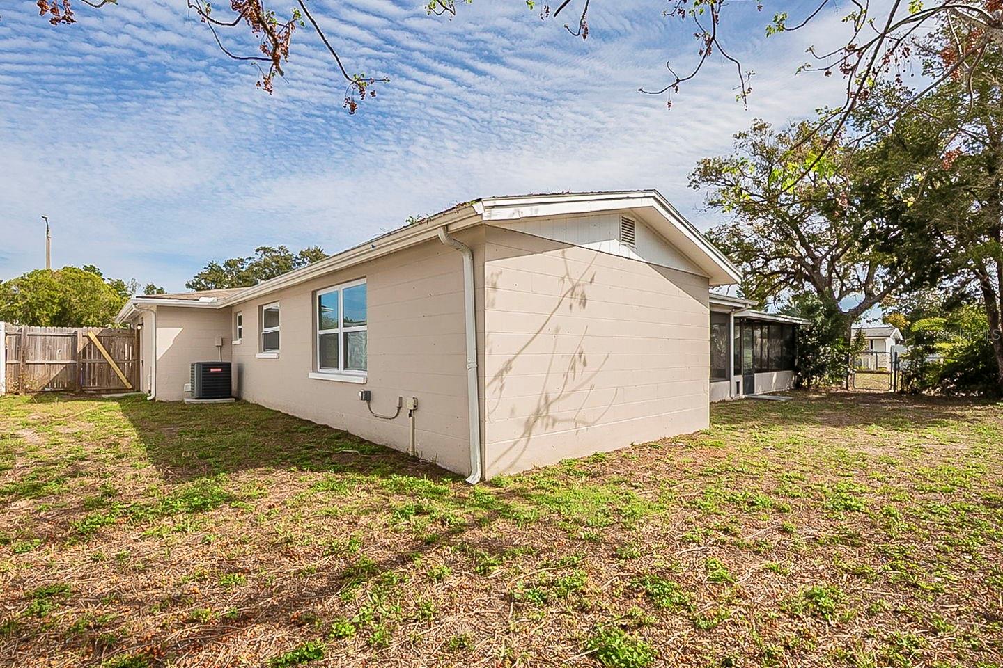 REGENCY PARK - Residential