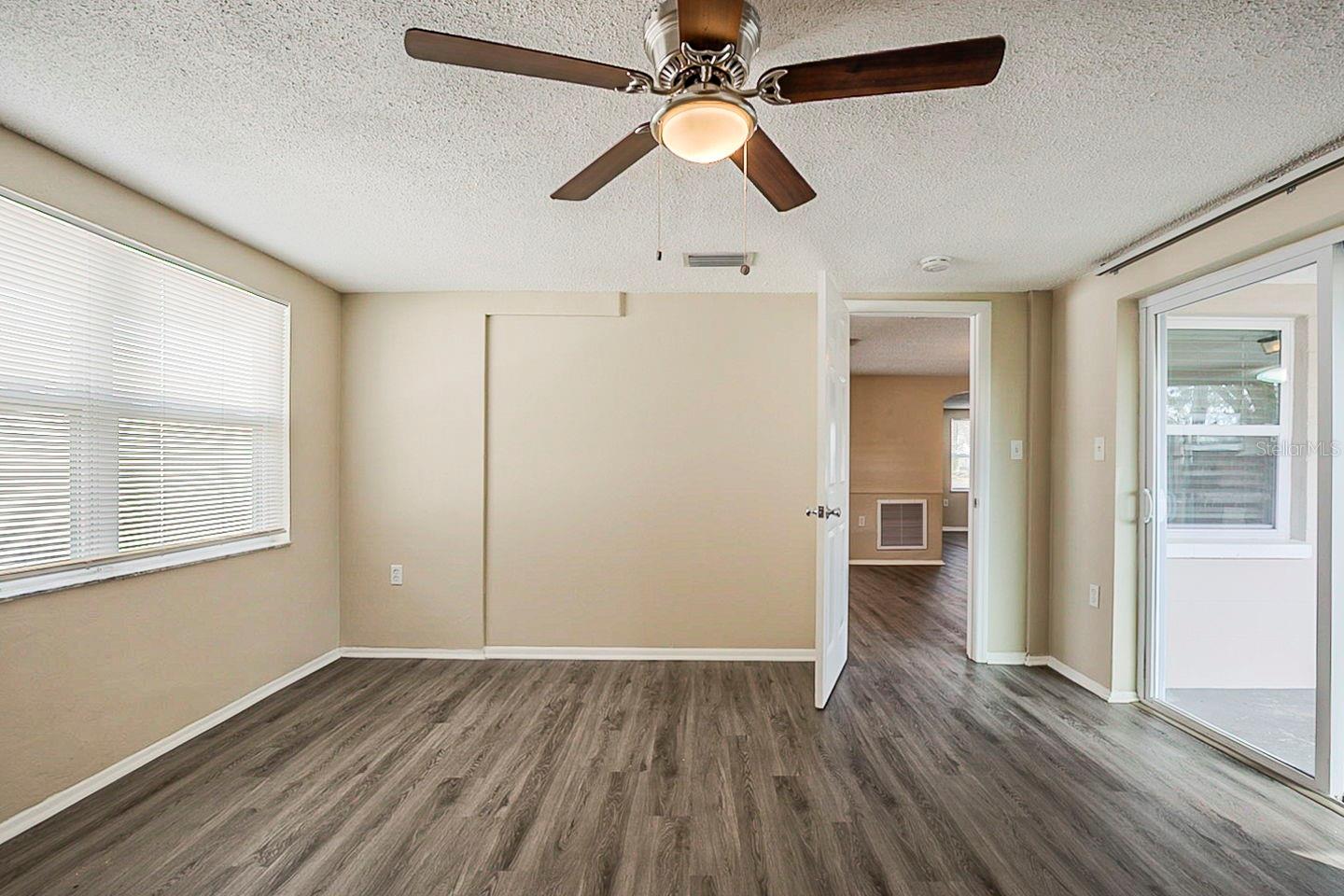 REGENCY PARK - Residential