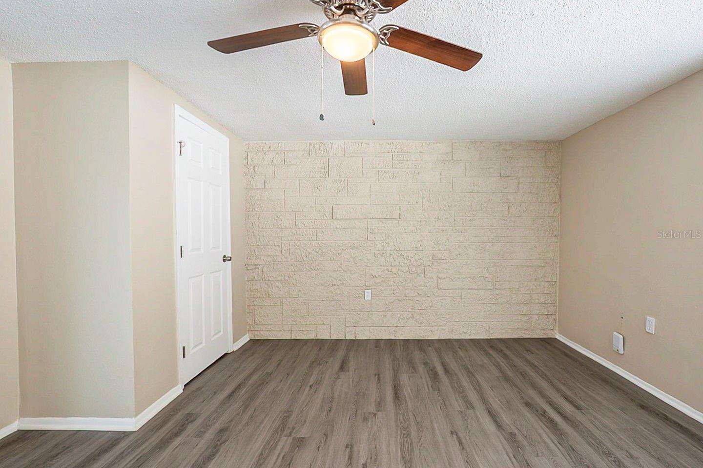 REGENCY PARK - Residential