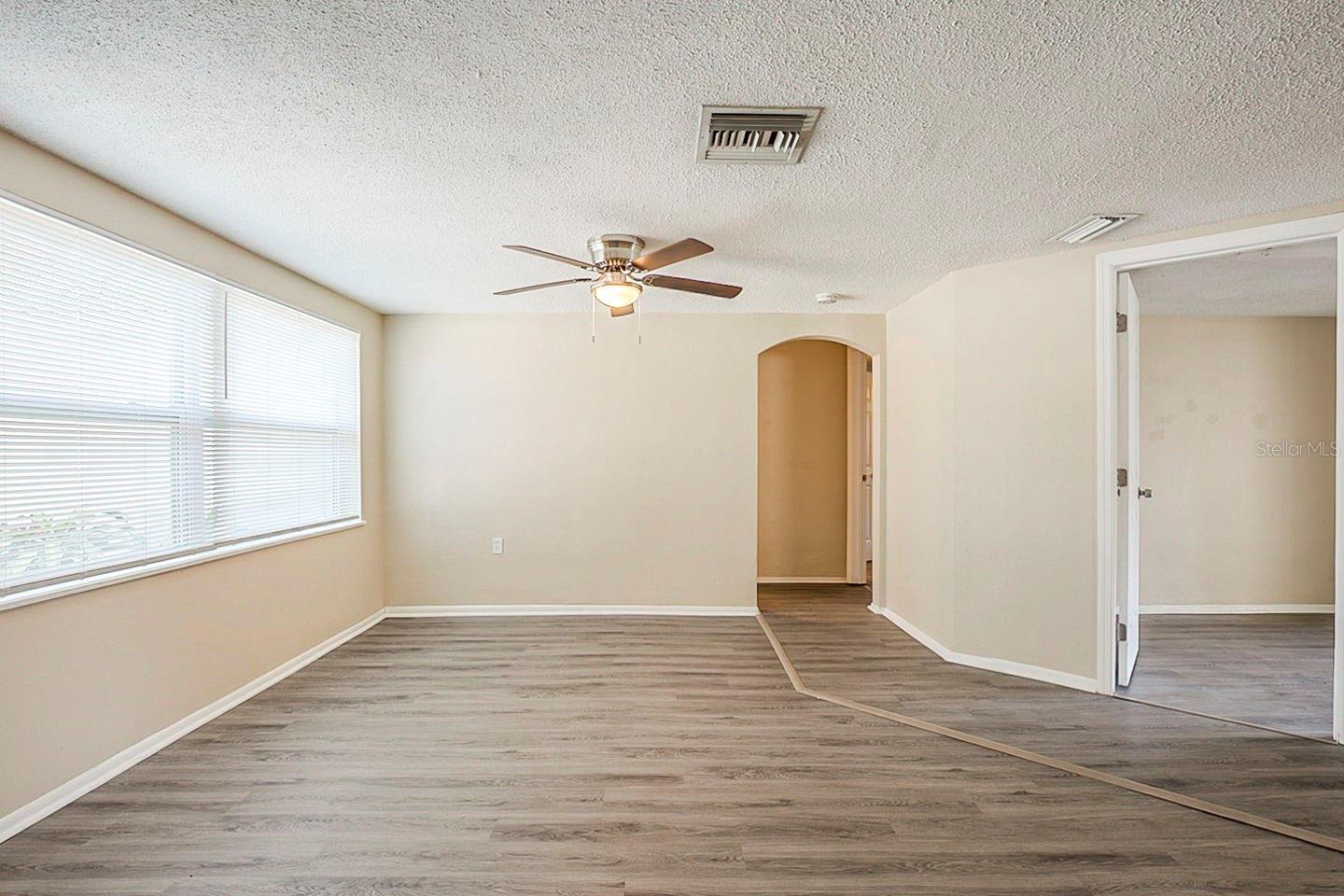 REGENCY PARK - Residential
