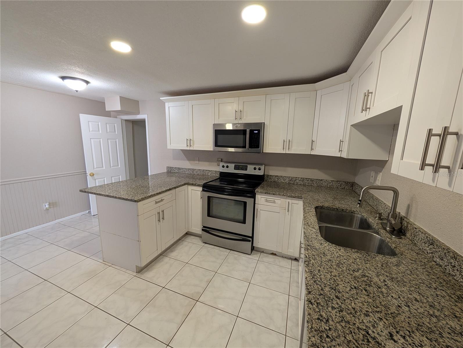 BEACON SQUARE - Residential