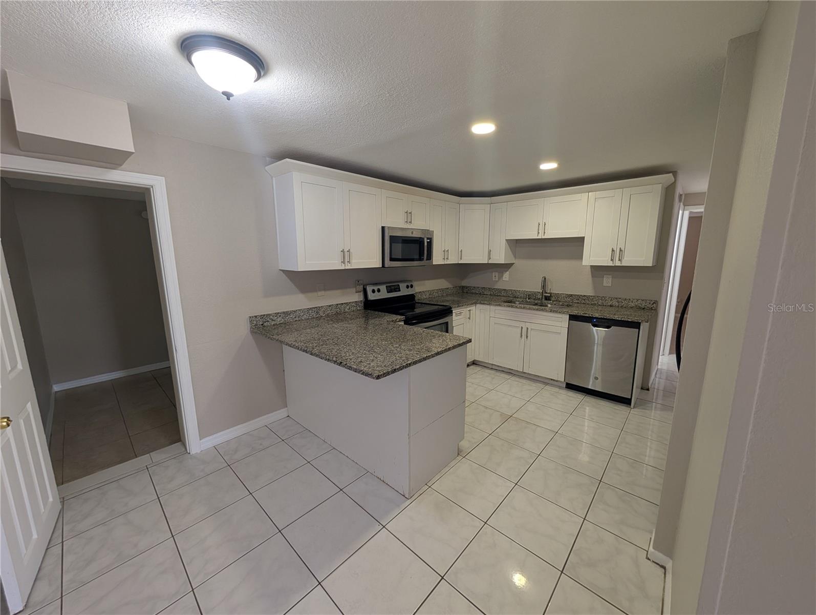 BEACON SQUARE - Residential