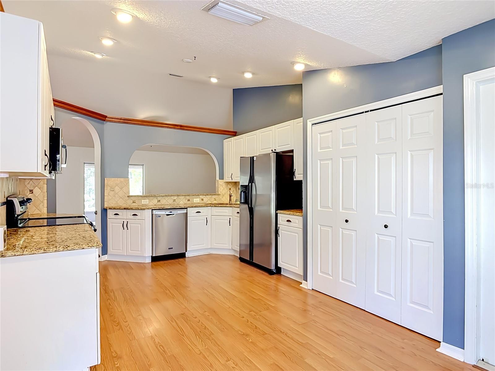 ROYAL TRAILS UNIT 01 - Residential