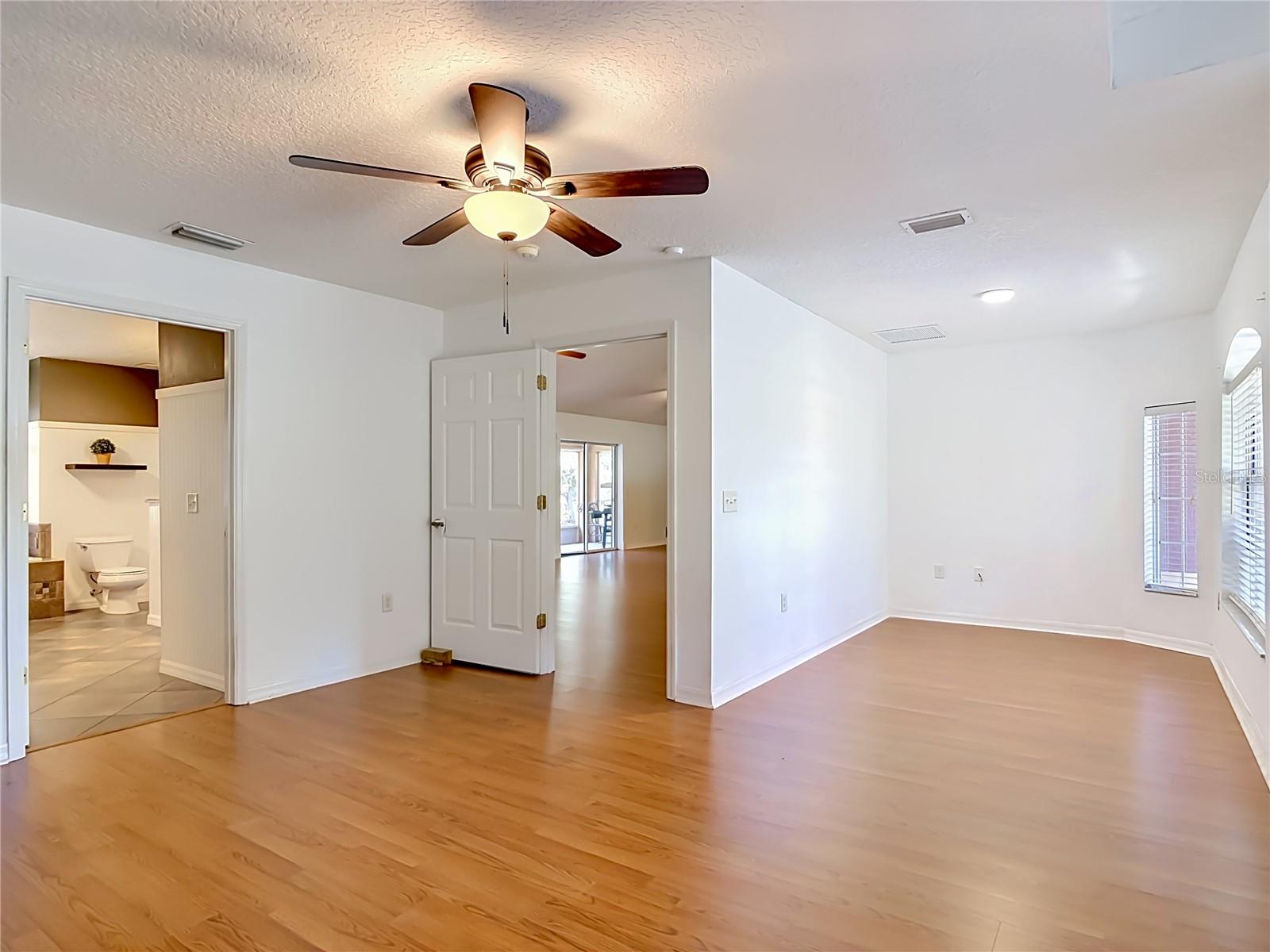 ROYAL TRAILS UNIT 01 - Residential