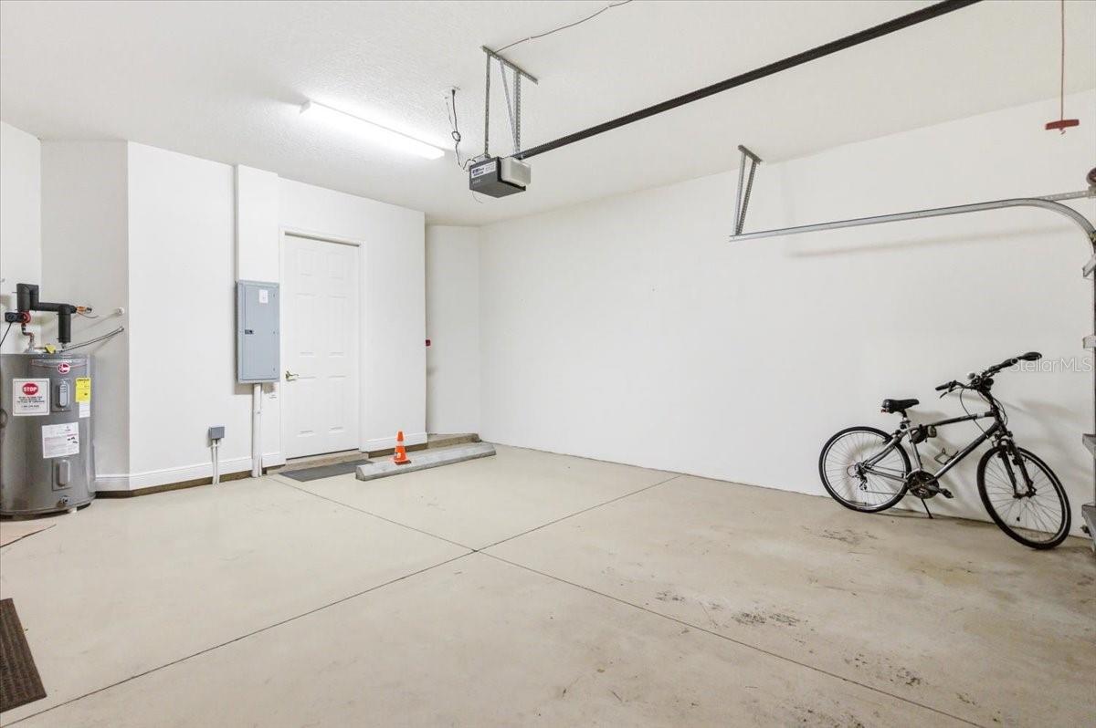 THE MOORINGS AT EDGEWATER II CONDO - Residential