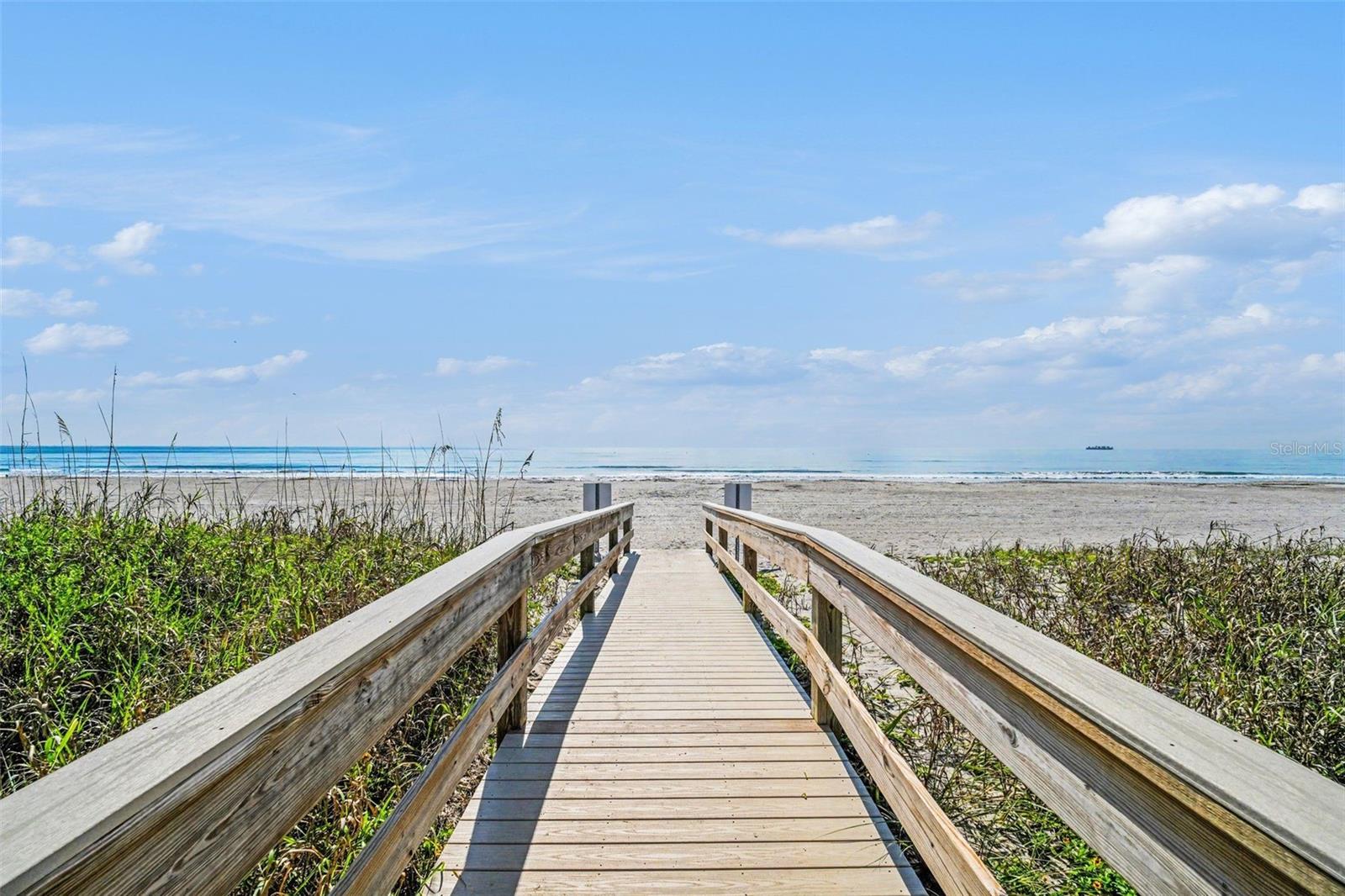 COCOA BEACH CLUB - Residential
