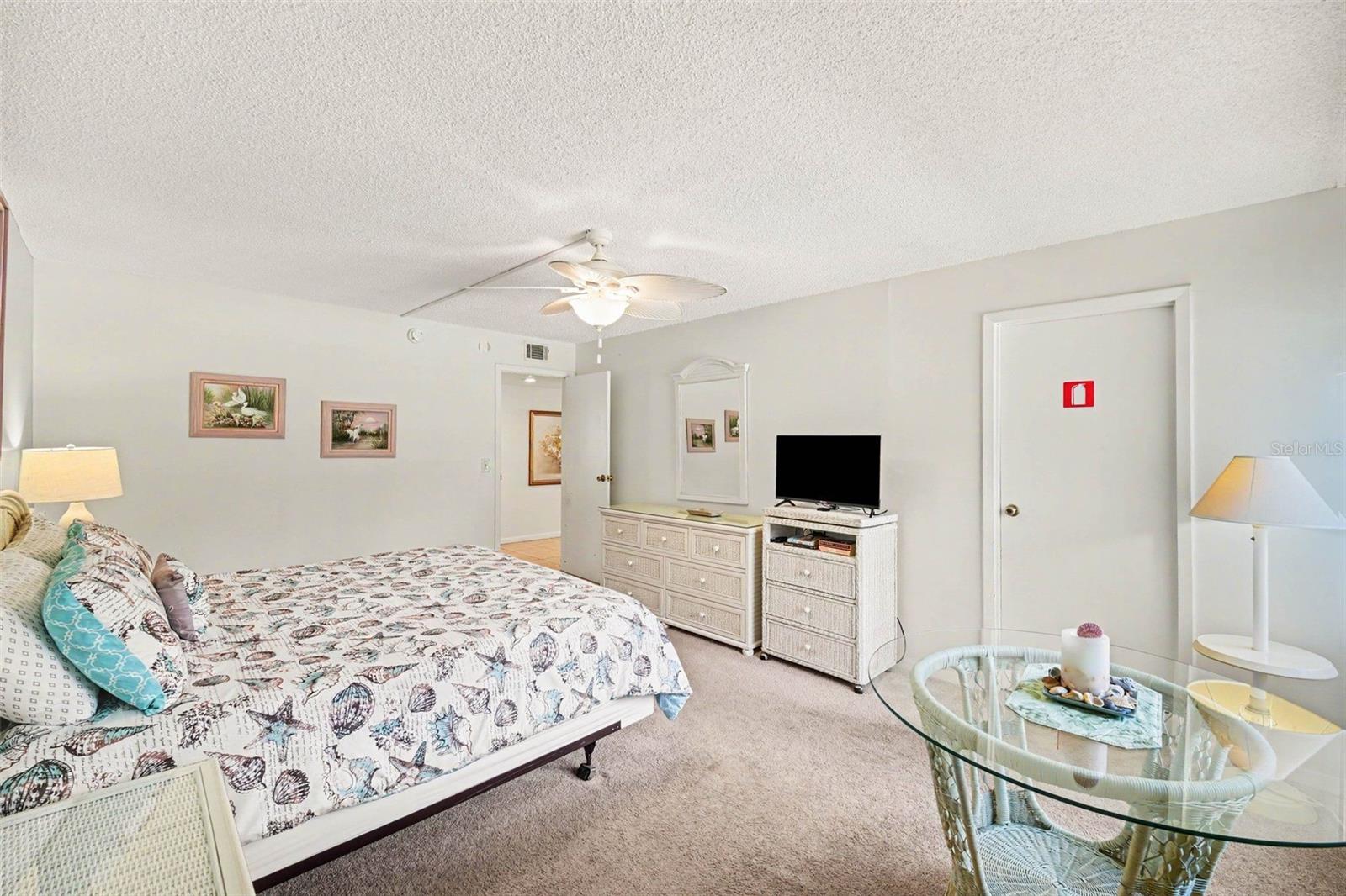 COCOA BEACH CLUB - Residential