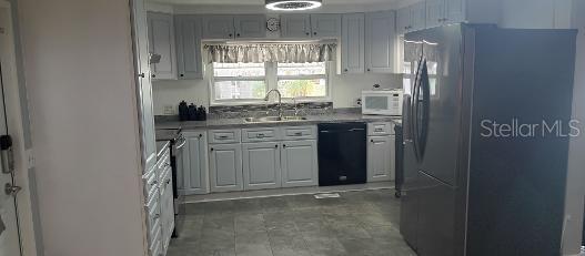 CHATEAU VILLAGE CO-OP - Residential