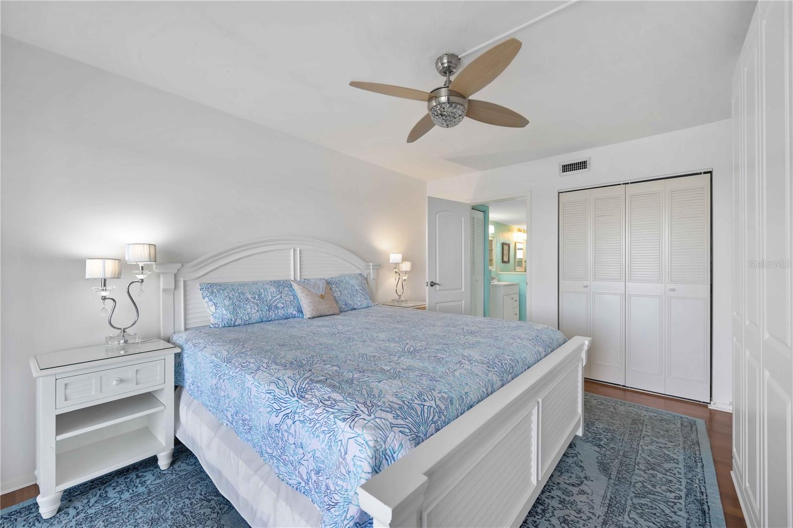 POINTE ON MIDNIGHT PASS - Residential