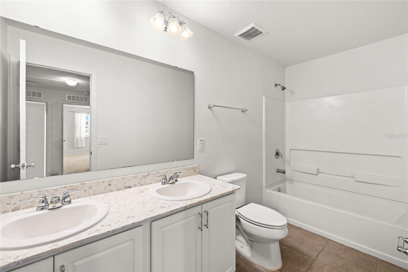 SAWGRASS POINTE PH 1 - Residential