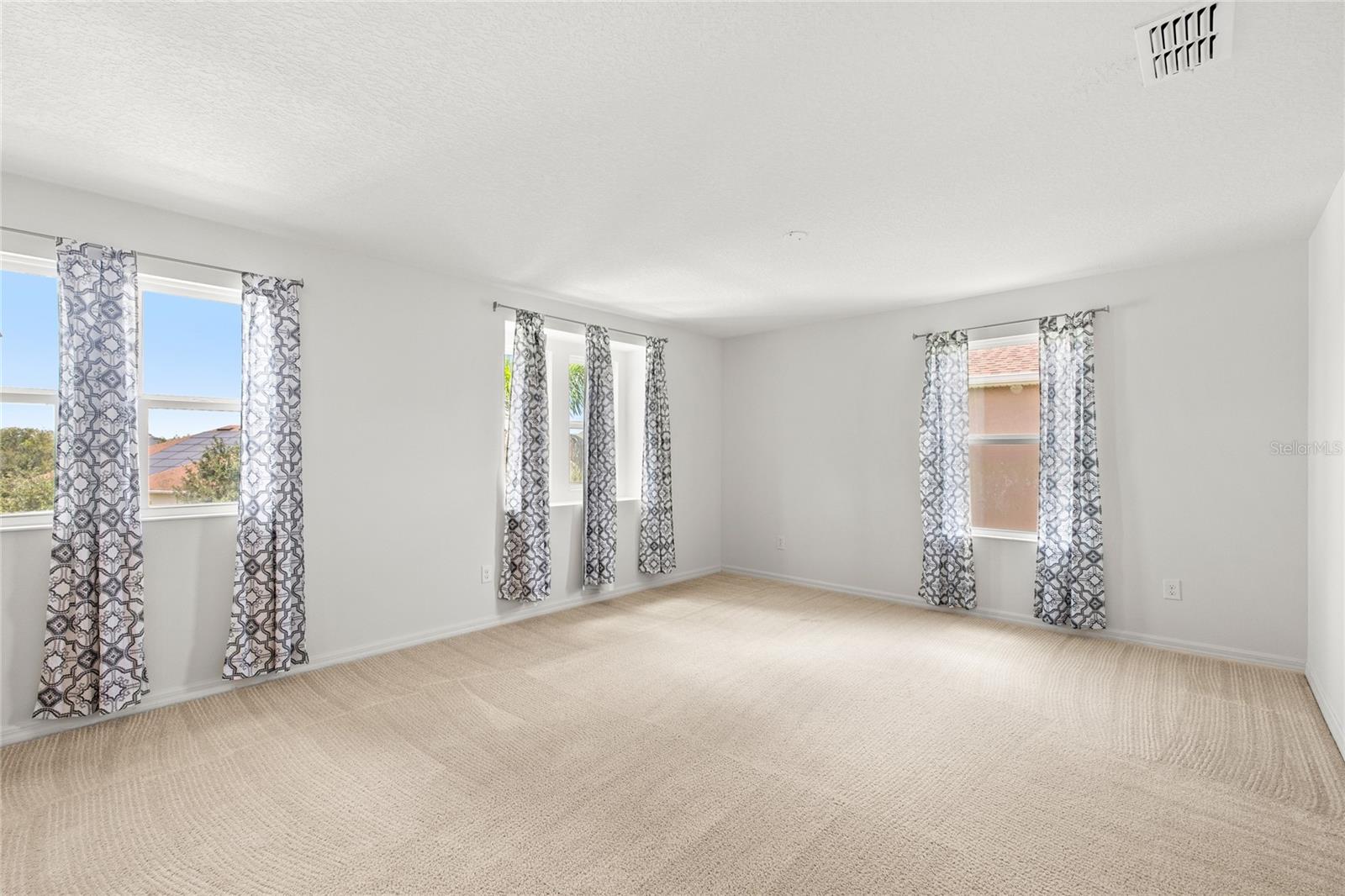SAWGRASS POINTE PH 1 - Residential