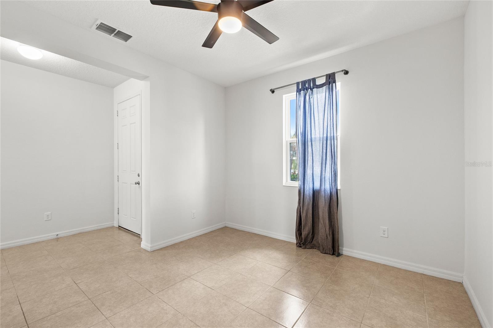 SAWGRASS POINTE PH 1 - Residential