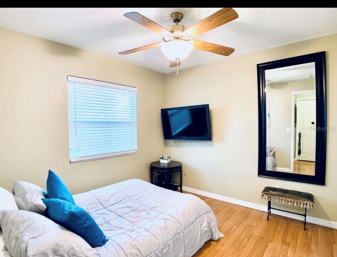 SUMMERBROOKE - Residential