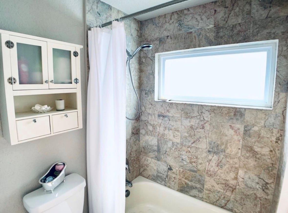 SUMMERBROOKE - Residential