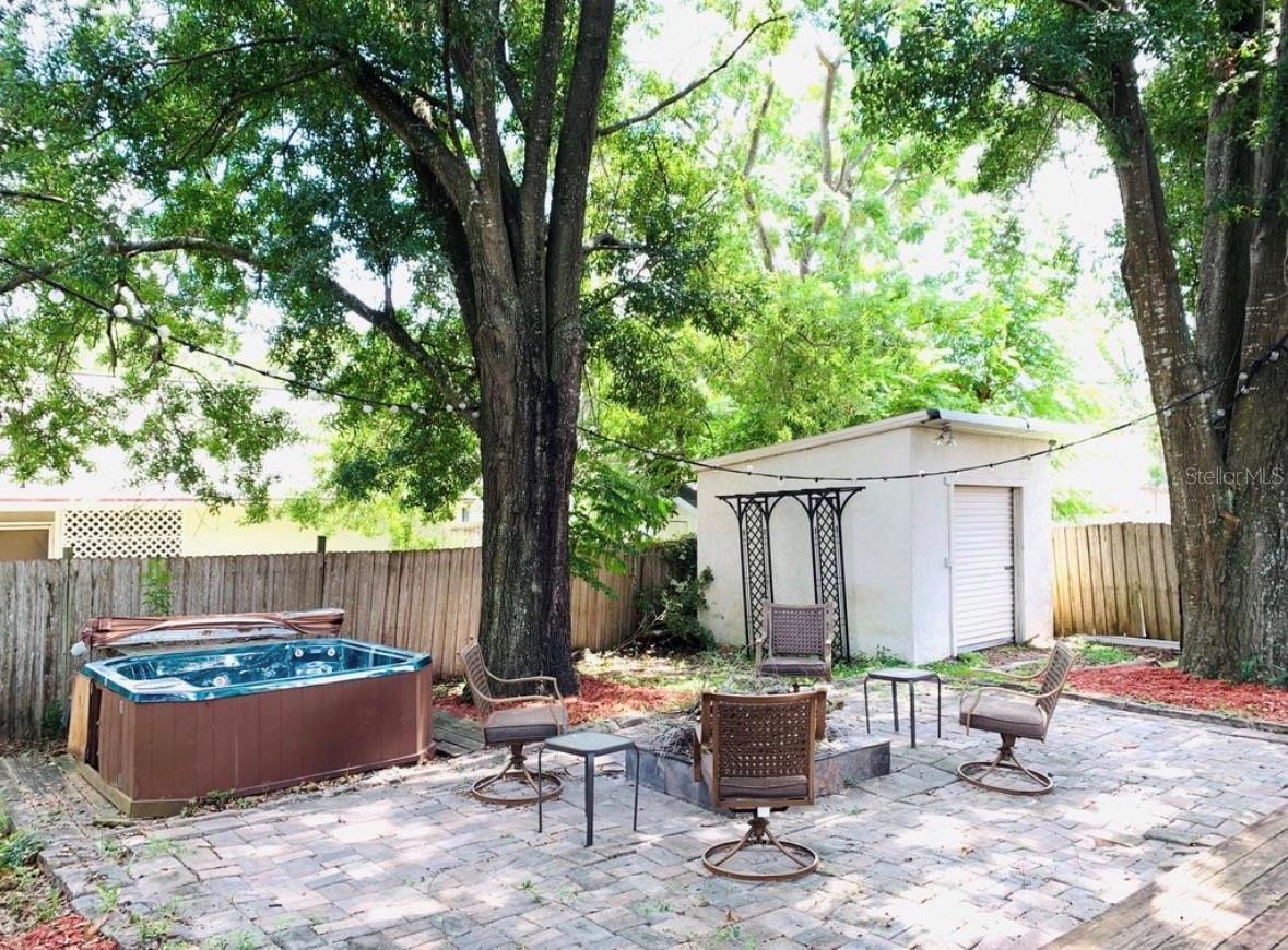 SUMMERBROOKE - Residential