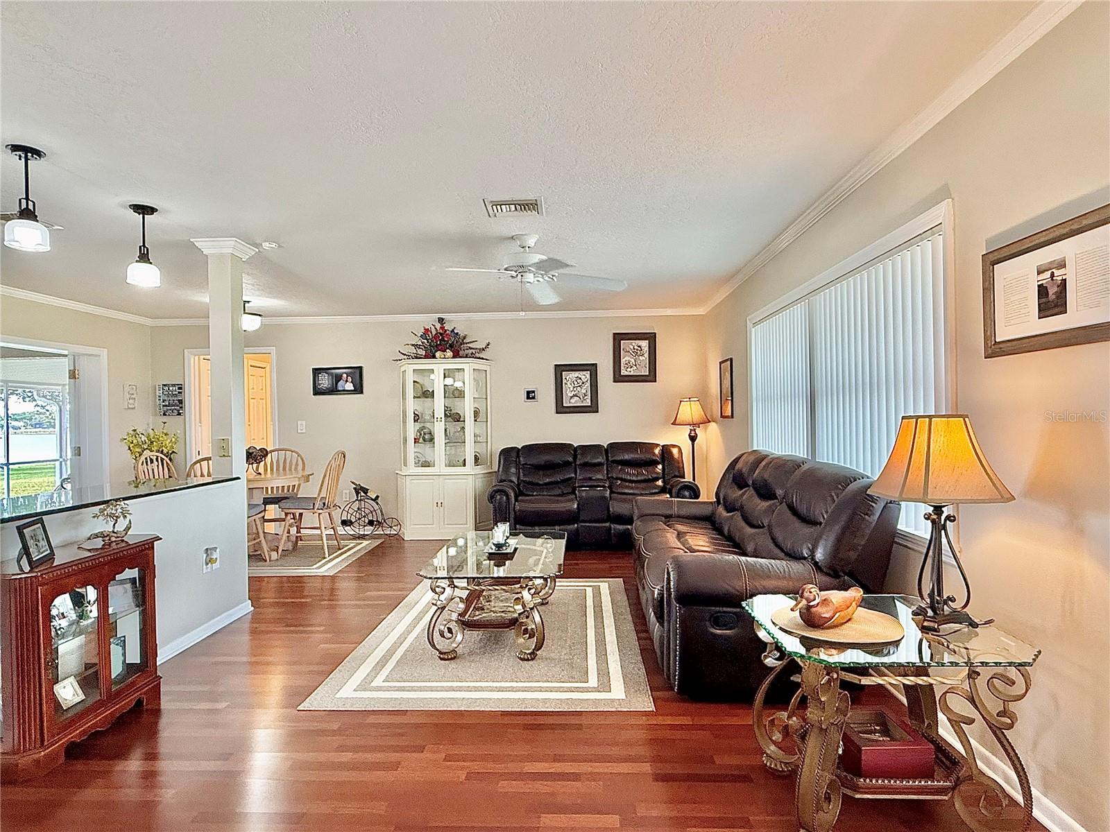 AVON LAKES SUB - Residential