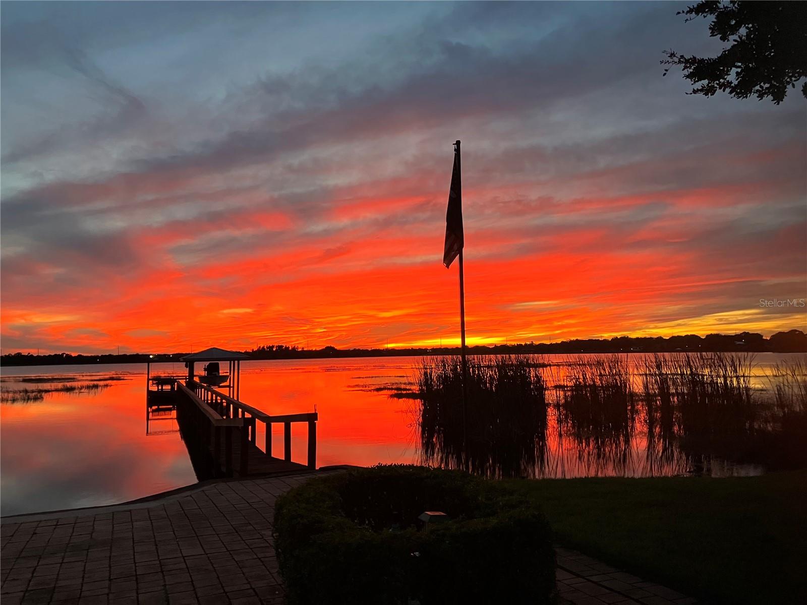 AVON LAKES SUB - Residential