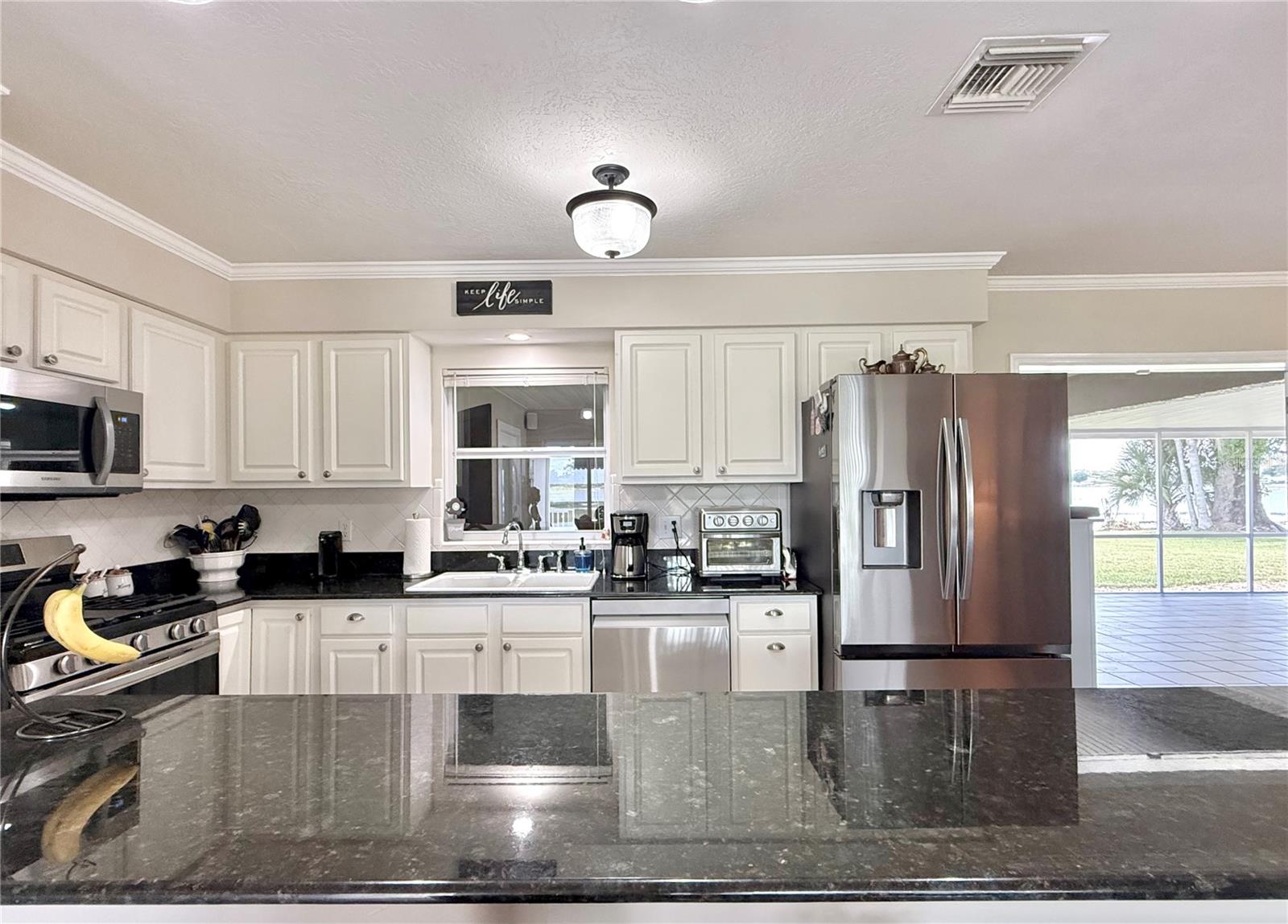 AVON LAKES SUB - Residential