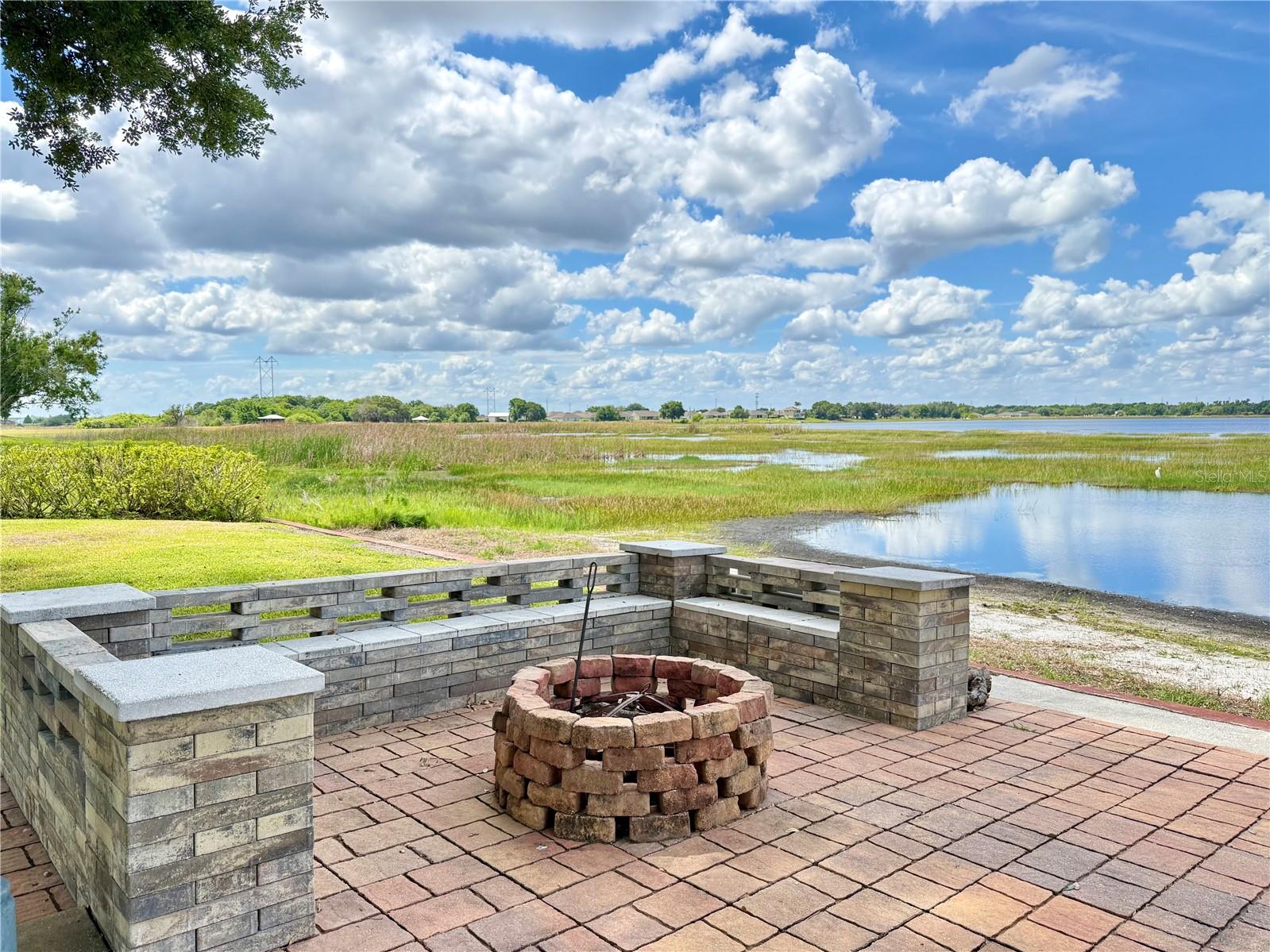 AVON LAKES SUB - Residential