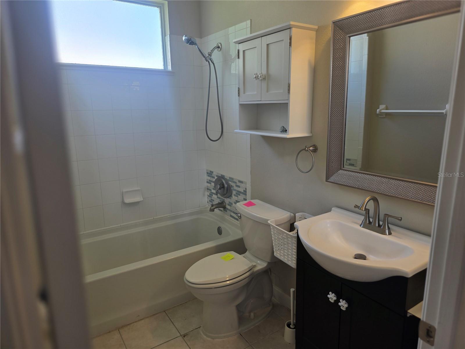 SOUTH HAMPTON AT KINGS RIDGE - Residential