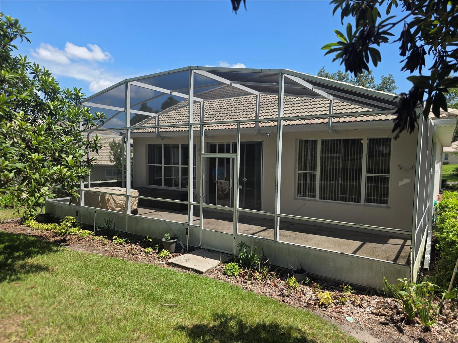 SOUTH HAMPTON AT KINGS RIDGE - Residential