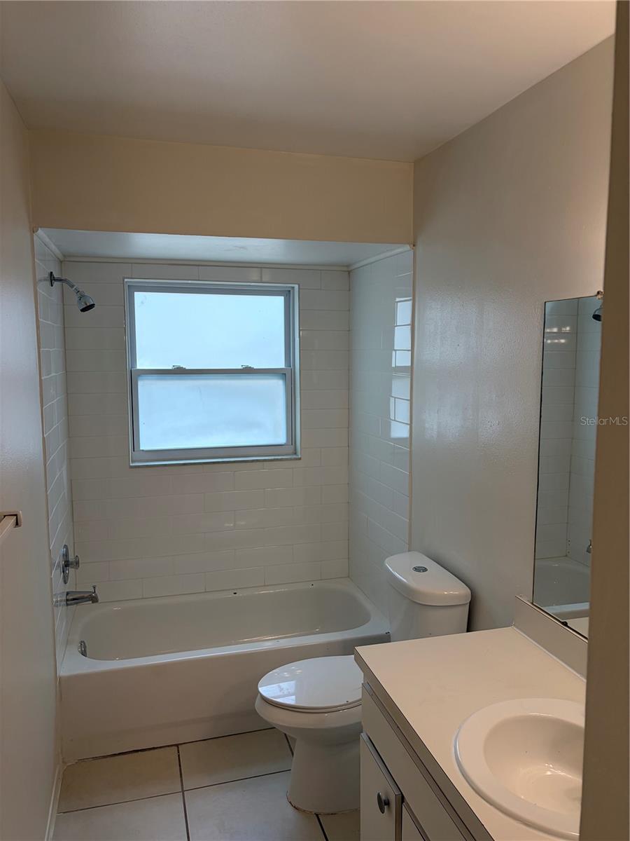 ACREAGE - Residential Lease