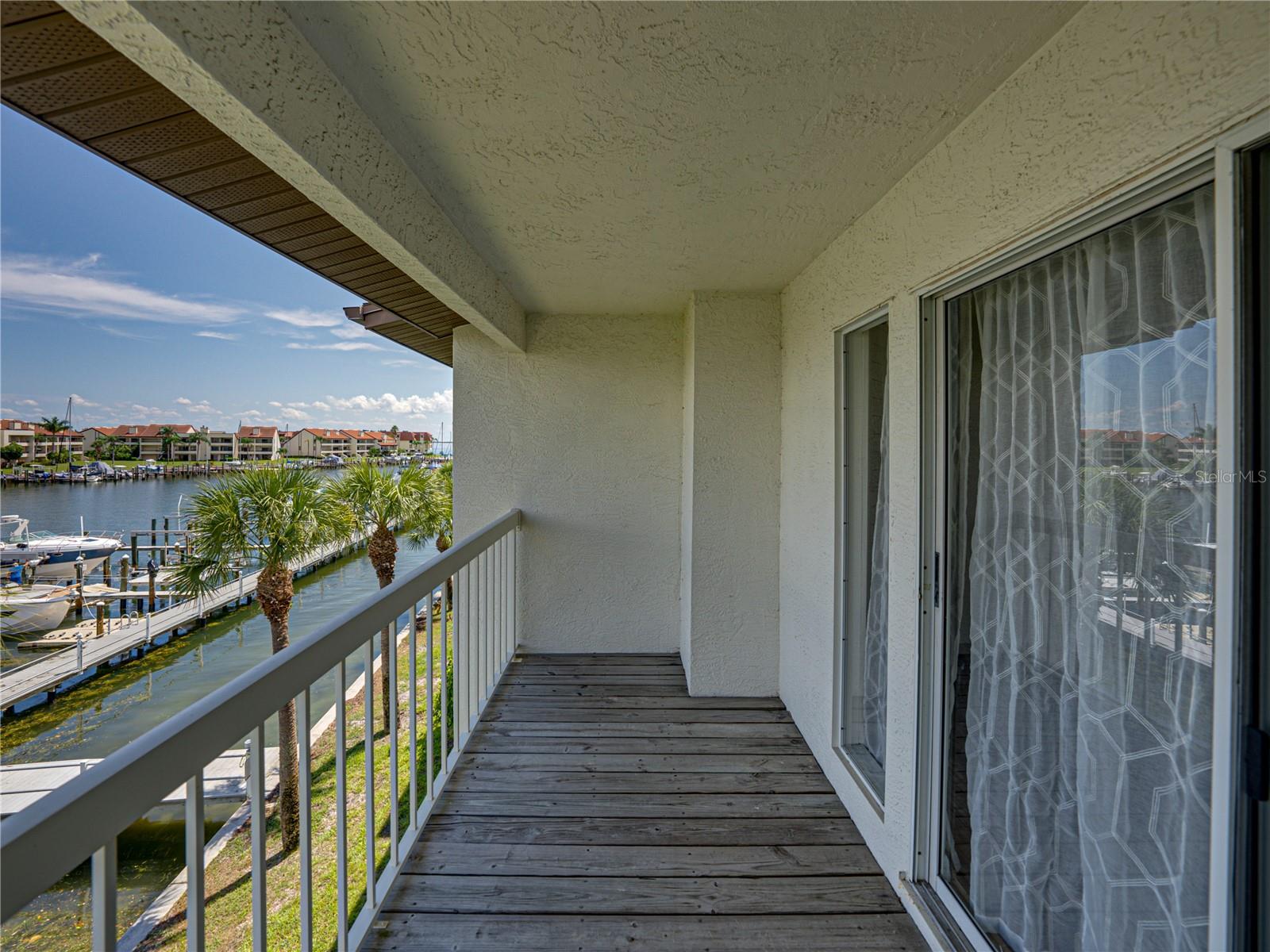 PALMS OF TIERRA - Residential