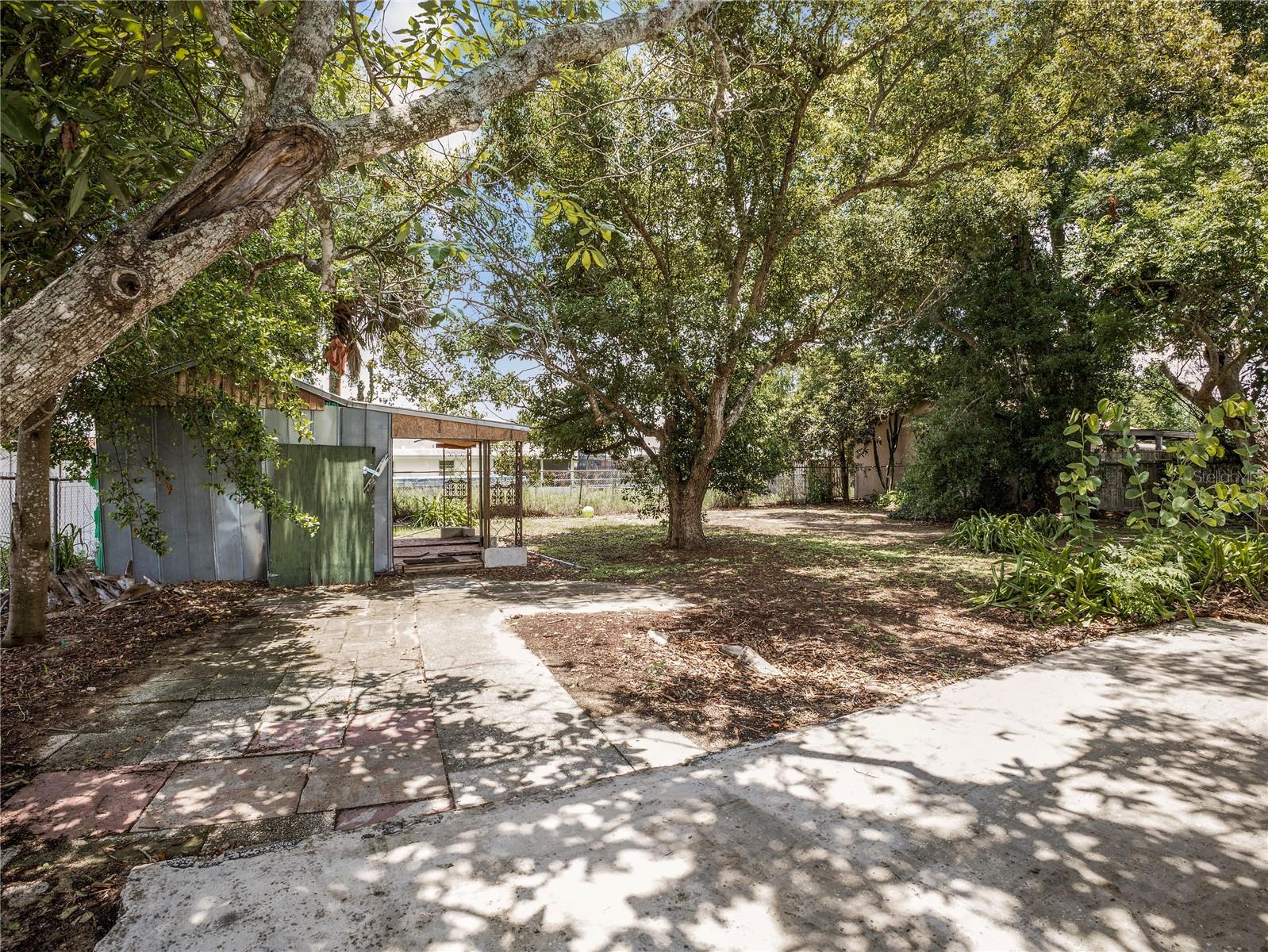 CIRCLE TERRACE - Residential