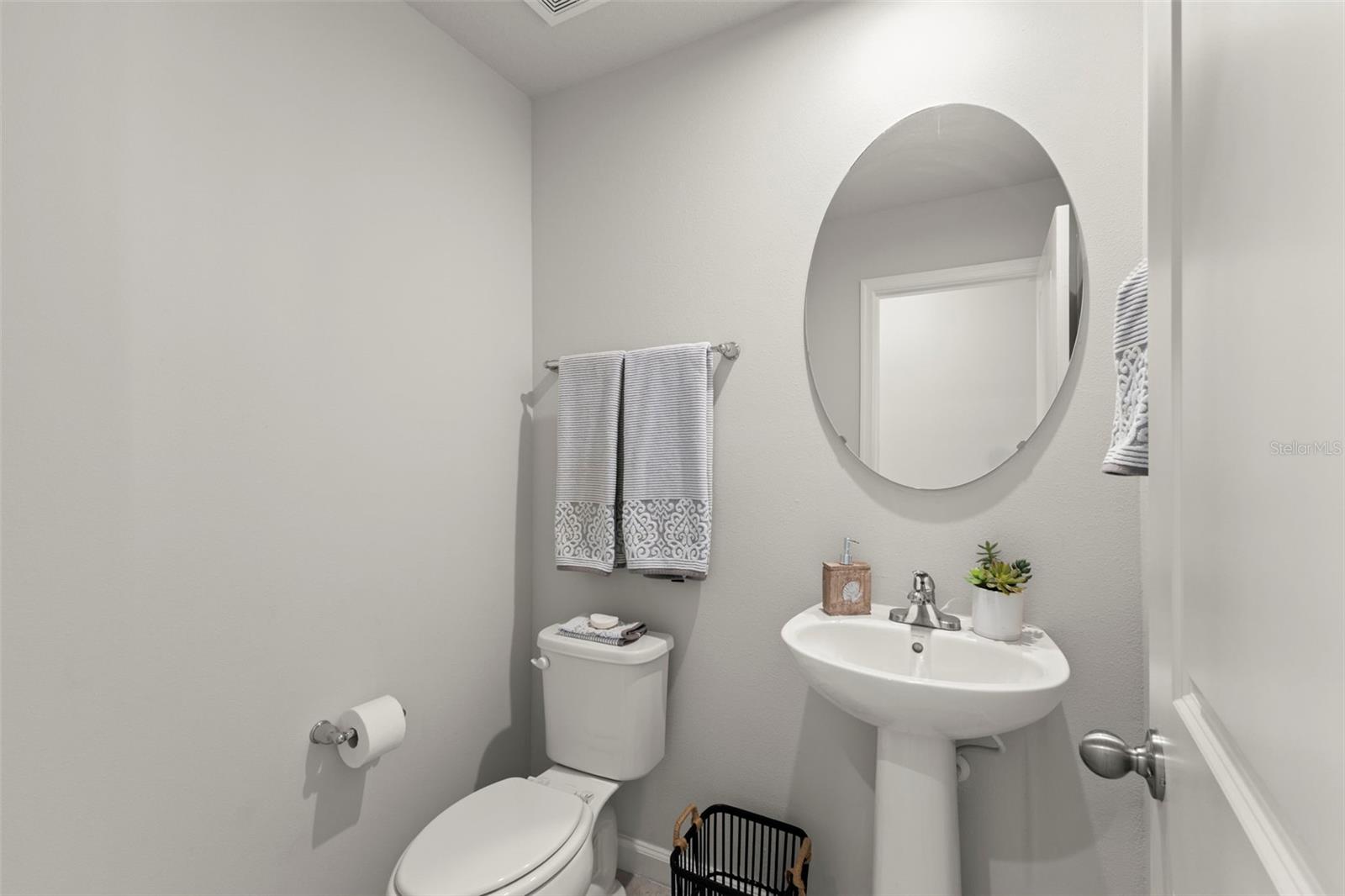 ANCLOTE SQUARE - Residential