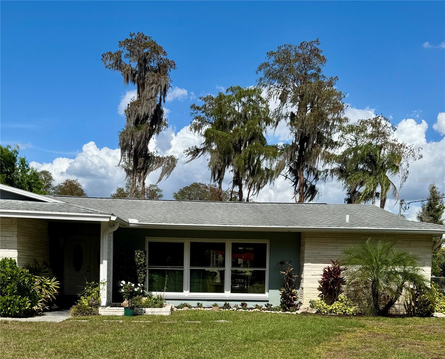 RAINBOW TERRACE - Residential