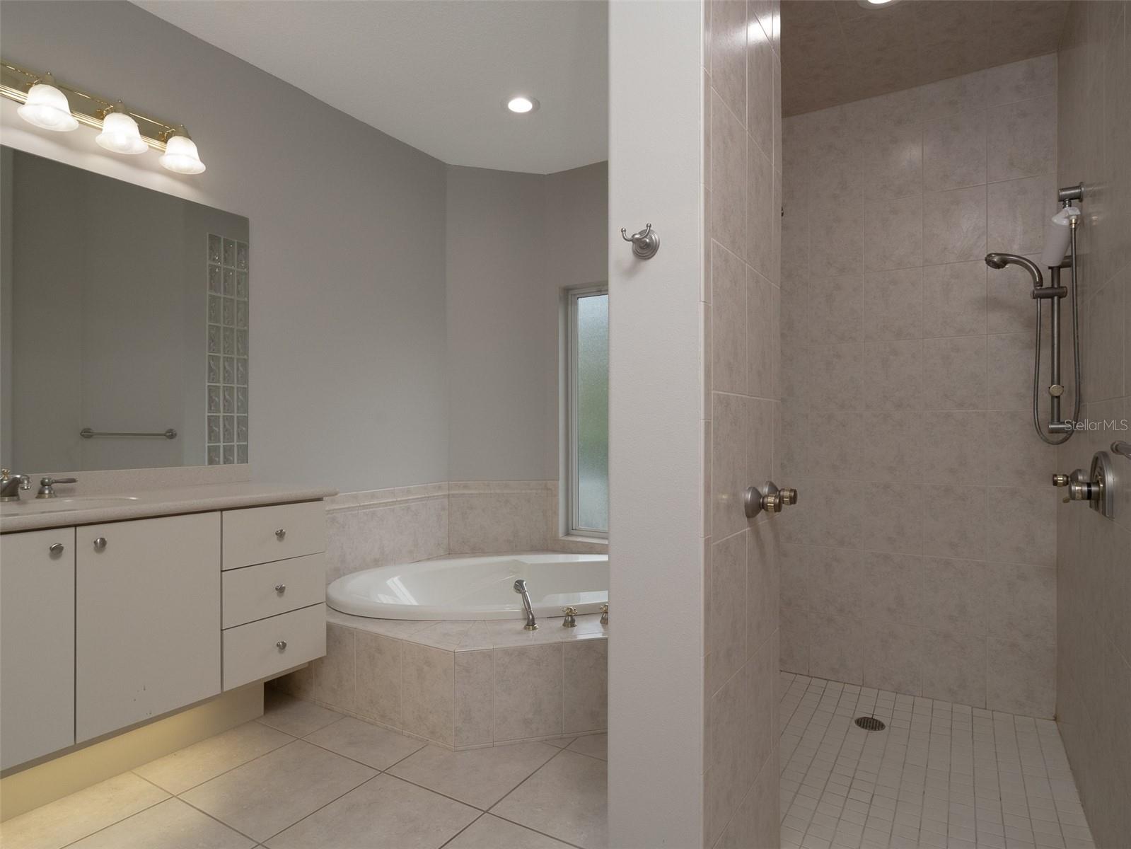 BROOKFIELD ANNEX - Residential