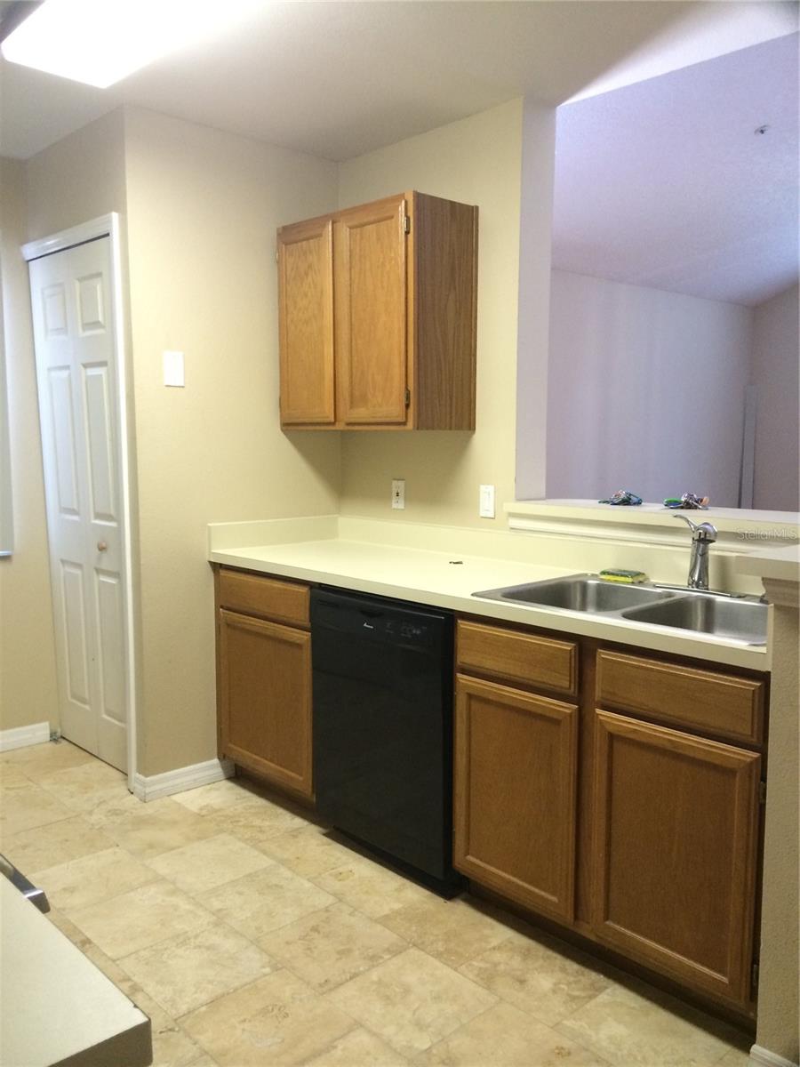 HIDDEN SPGS CONDO - Residential
