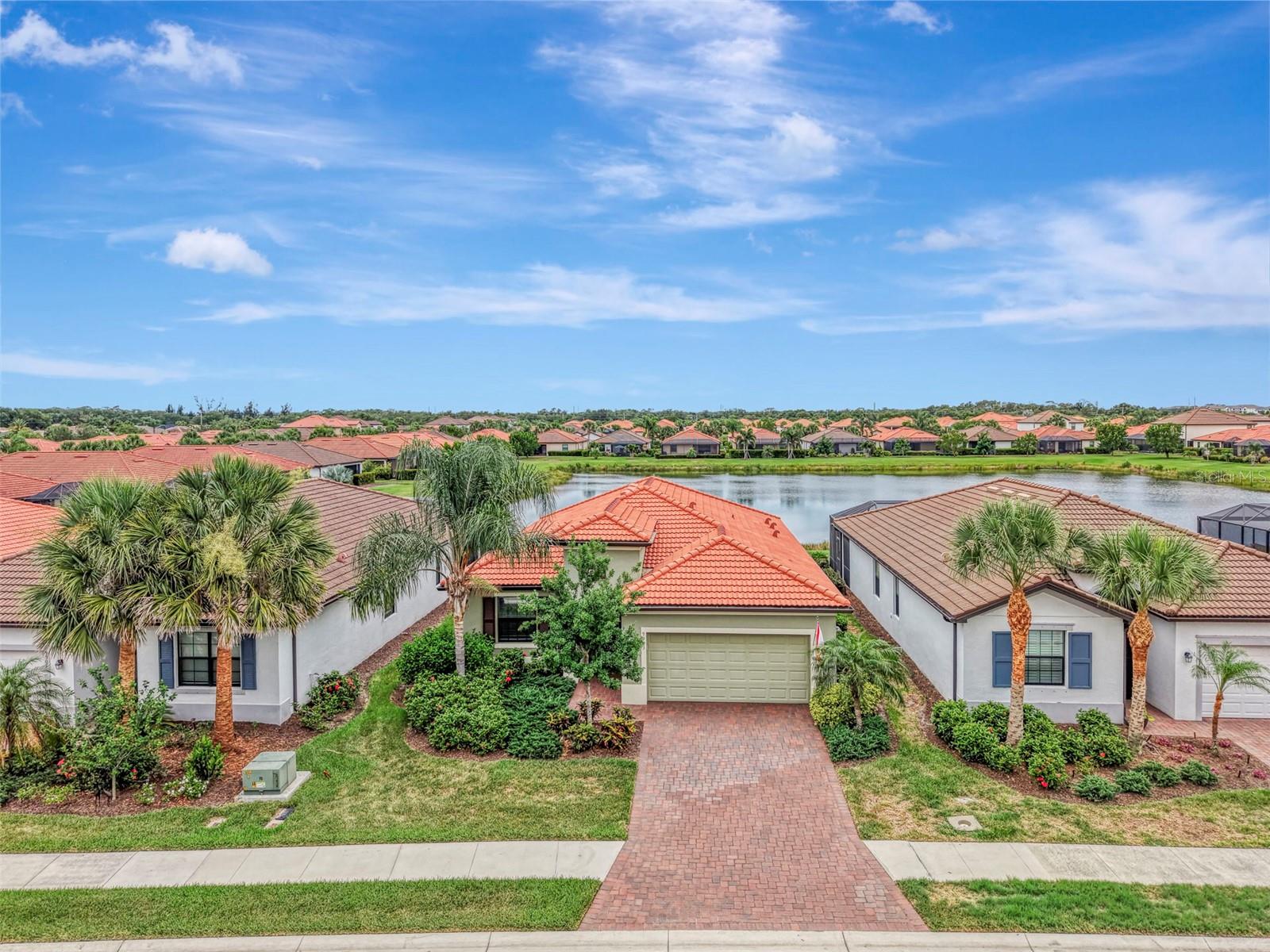 WATERCREST UN 2 - Residential