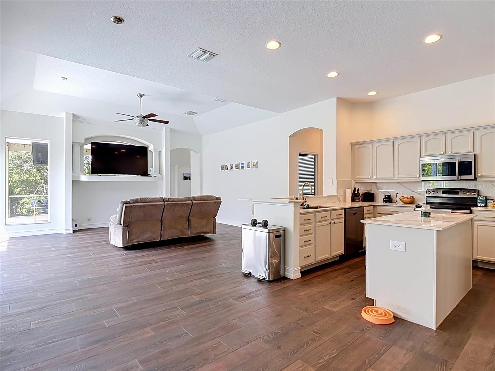 FOX WOOD PH 04 - Residential