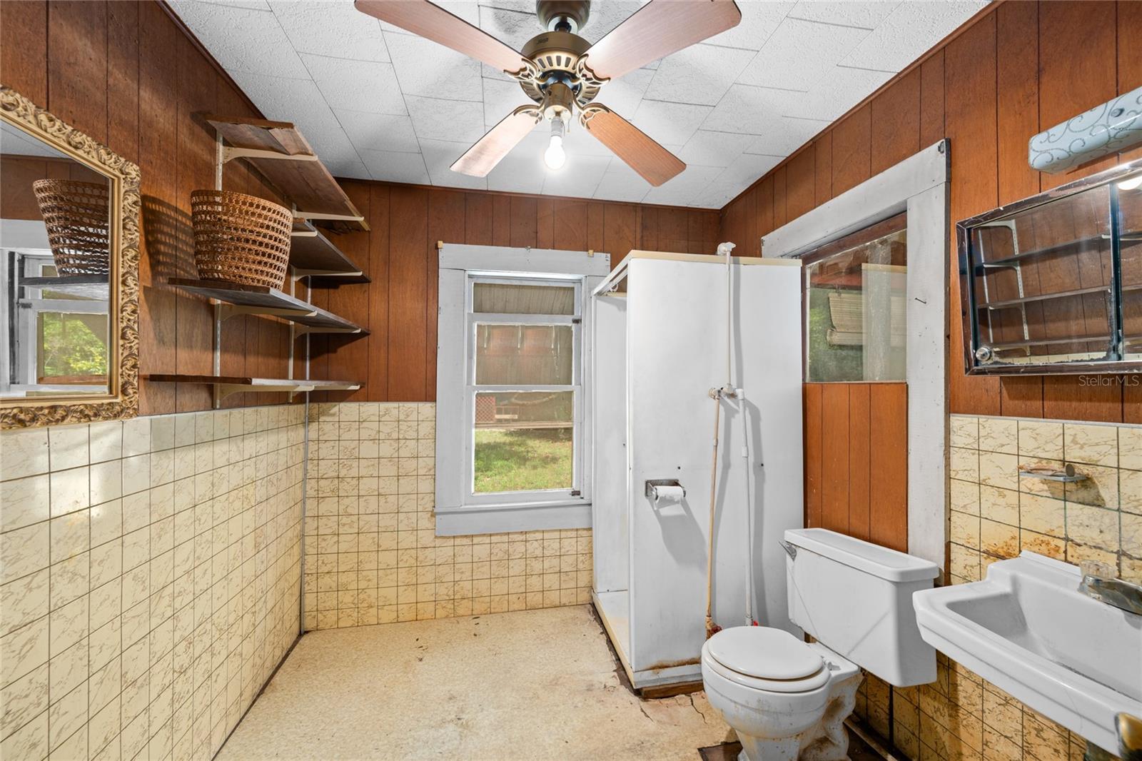 ACREAGE - Residential