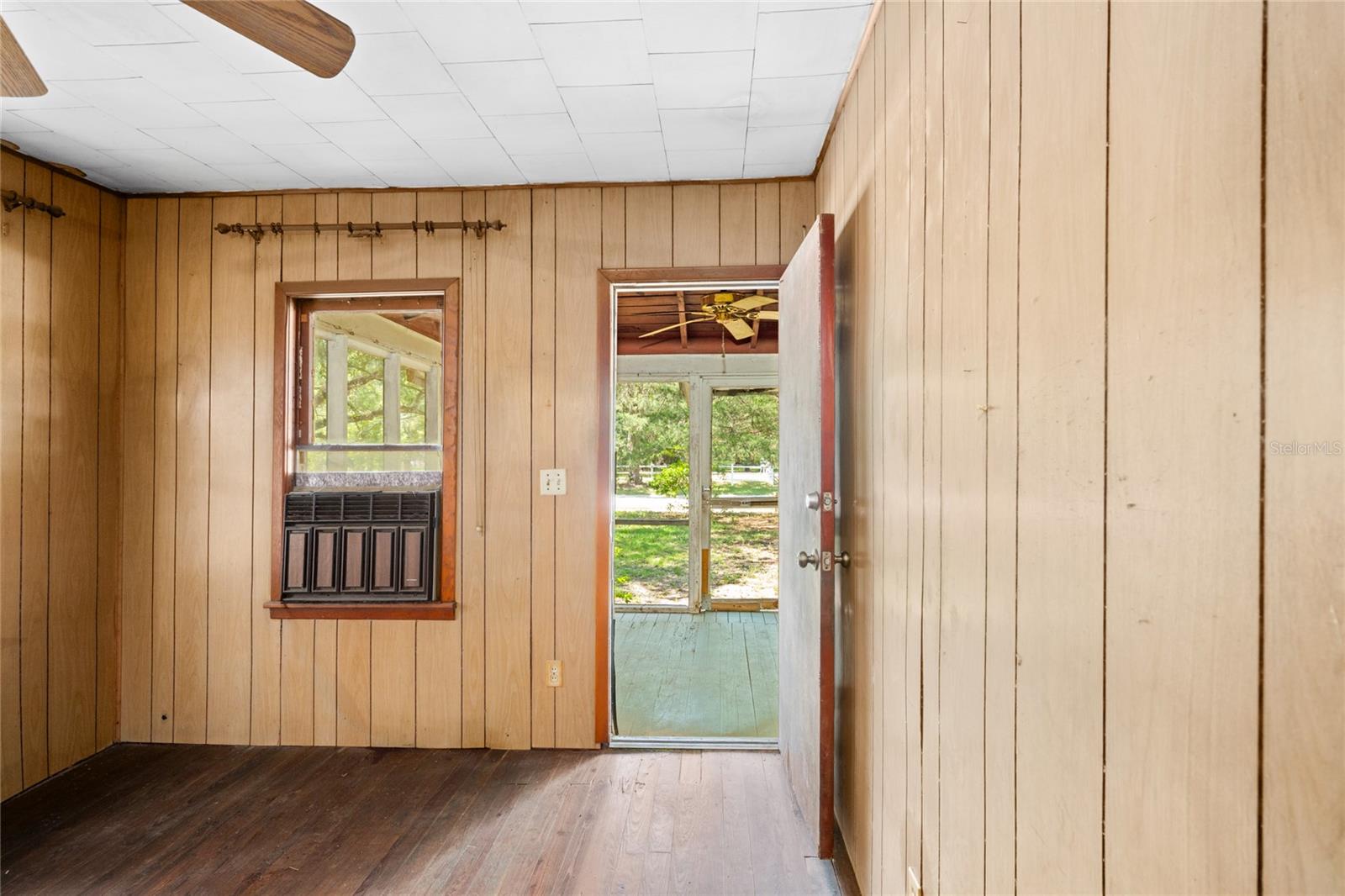 ACREAGE - Residential